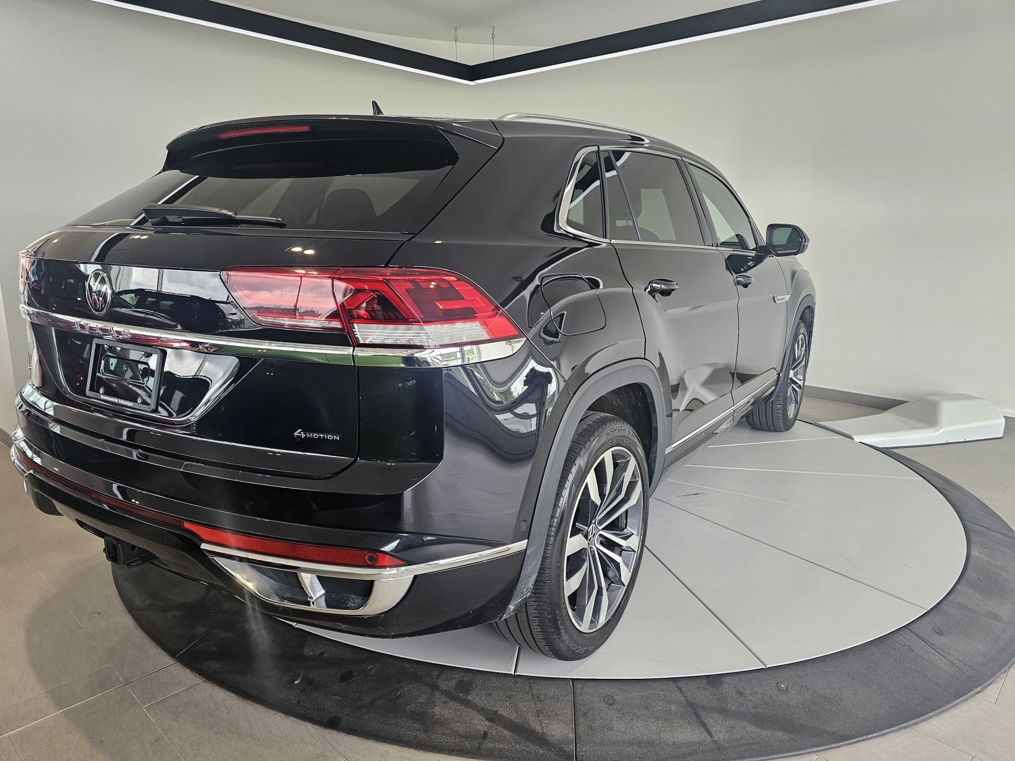 Volkswagen Atlas Cross Sport Execline + R-LINE + V6+ AWD+ CUIR+ CAMERA+ WOW++ 2023