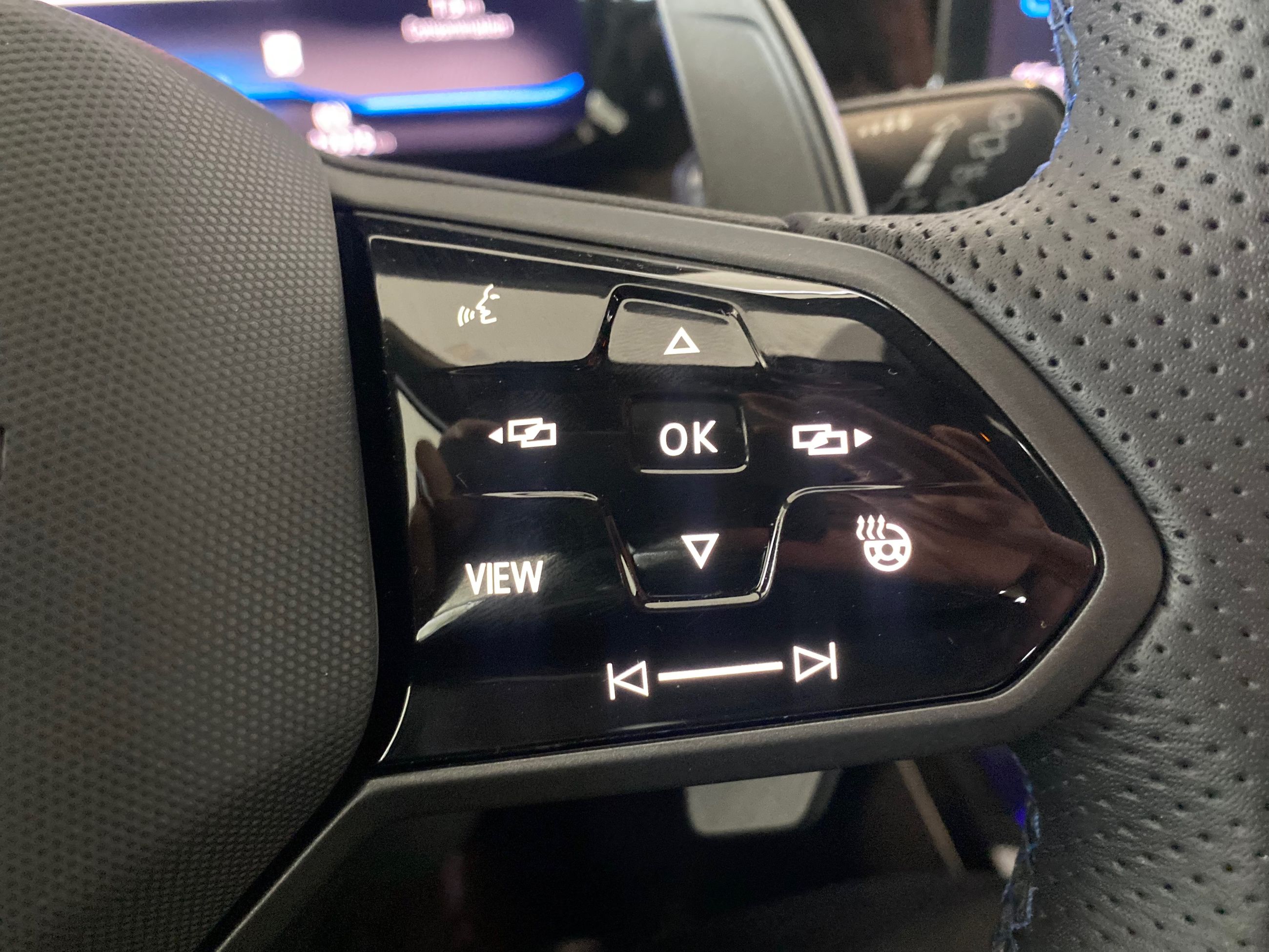 Volkswagen Golf R R + DSG + CARPLAY + CAMERA + 333 HP + WOW +++ 2024