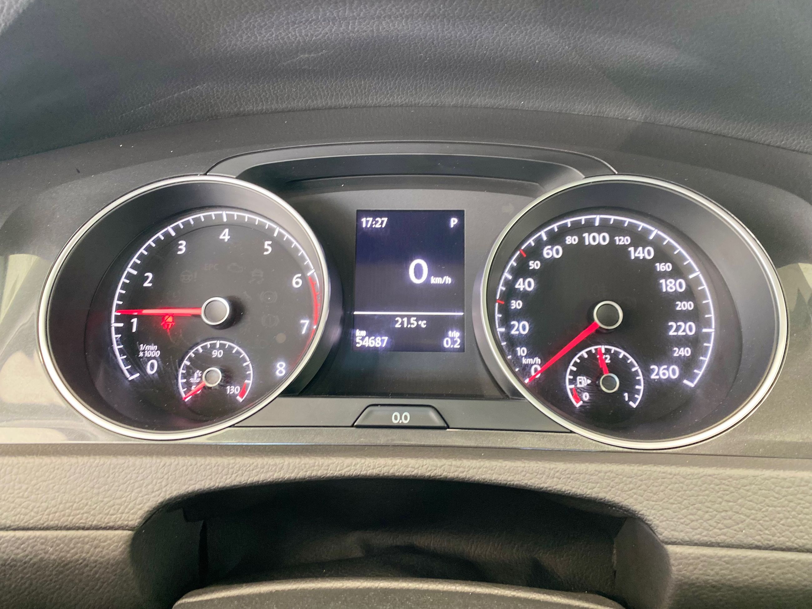 Volkswagen Golf COMFORTLINE + A/C + CARPLAY + CAMERA + BAS KM +++ 2019