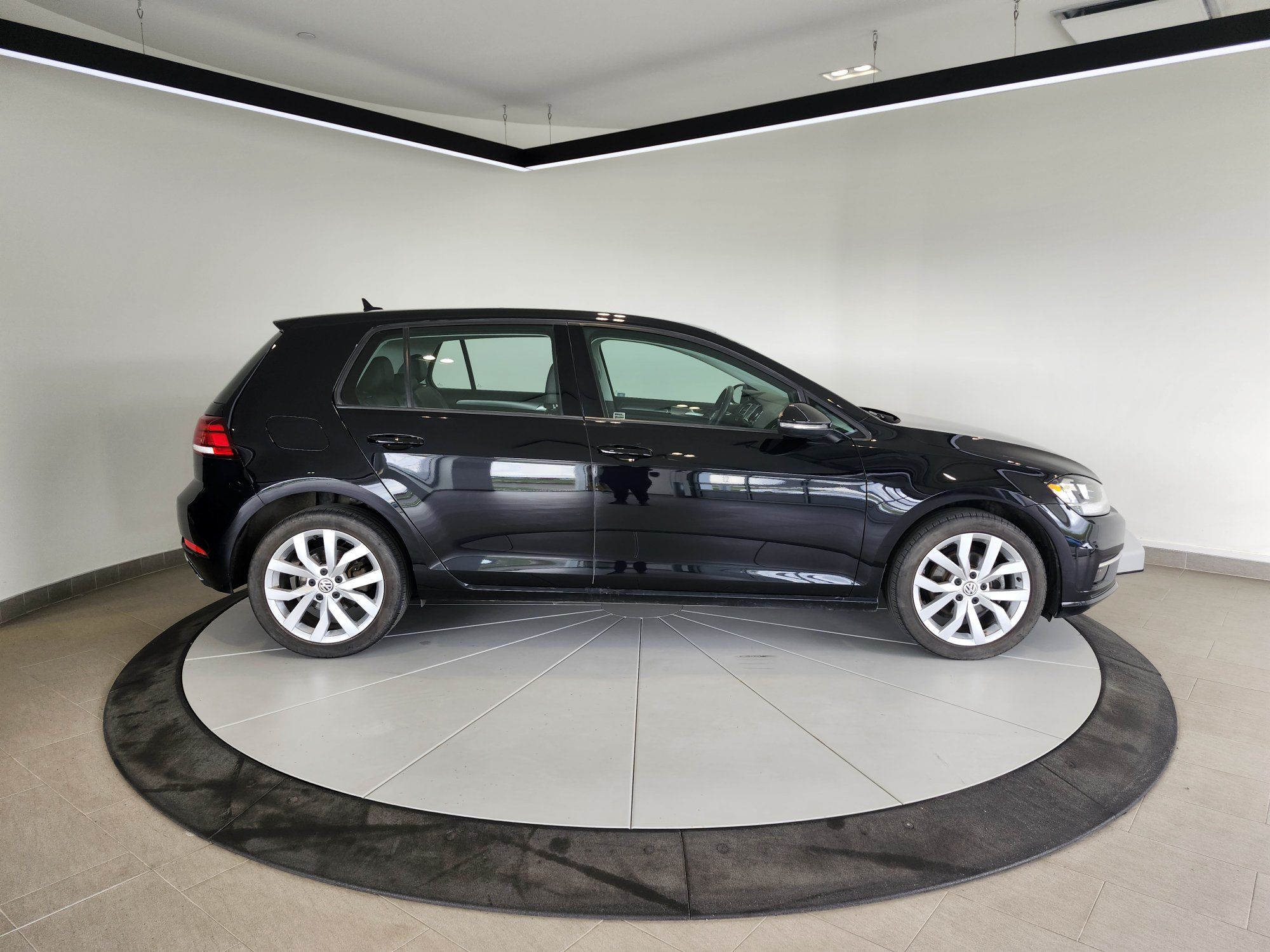2021 Volkswagen Golf HIGHLINE + CUIR + TOIT + CARPLAY + CAMÉRA + WOW +