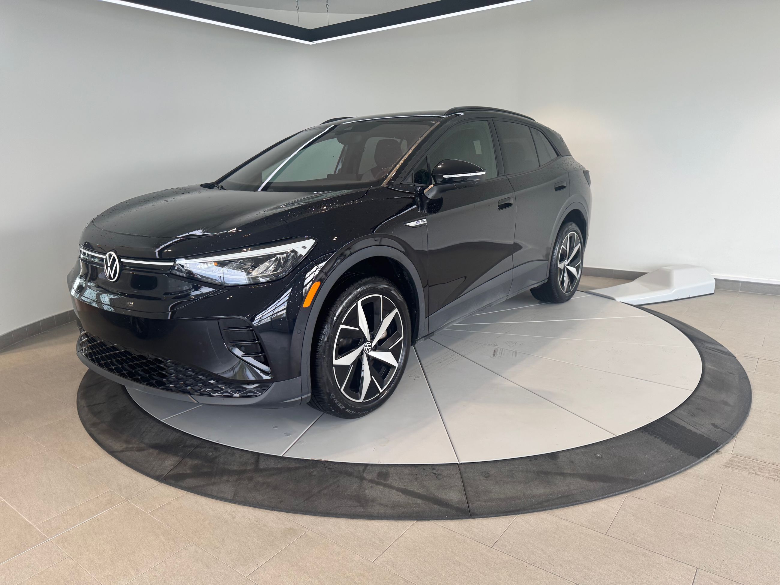 Volkswagen ID.4 Pro + AWD + 82 KW/H + 468 KM + WOW +++ 2024