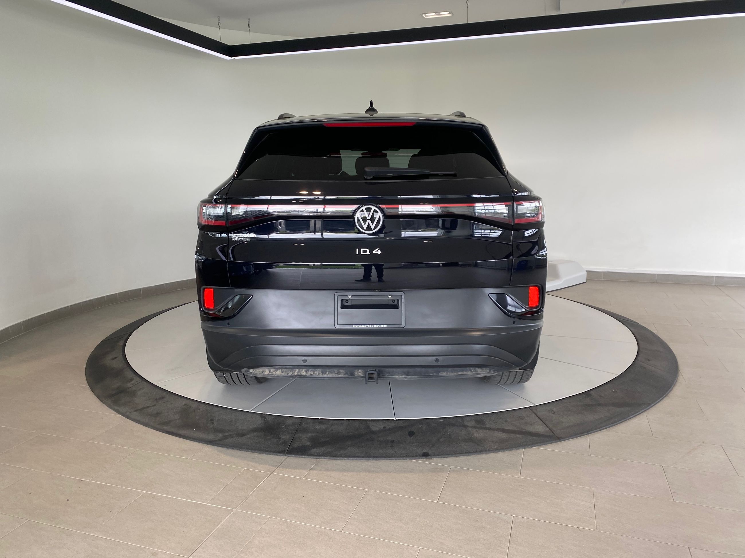 Volkswagen ID.4 PRO S + AWD + CARPLAY + CAMERA + GPS+TOIT+ WOW+++ 2024