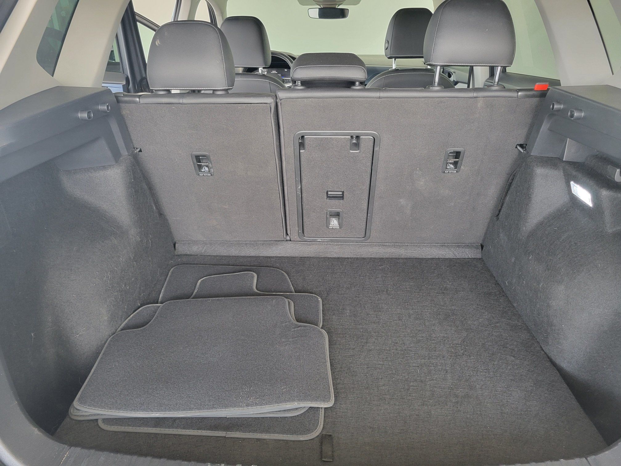 Volkswagen Taos Comfortline + TOIT + CUIR + AWD + CARPLAY + WOW ++ 2024