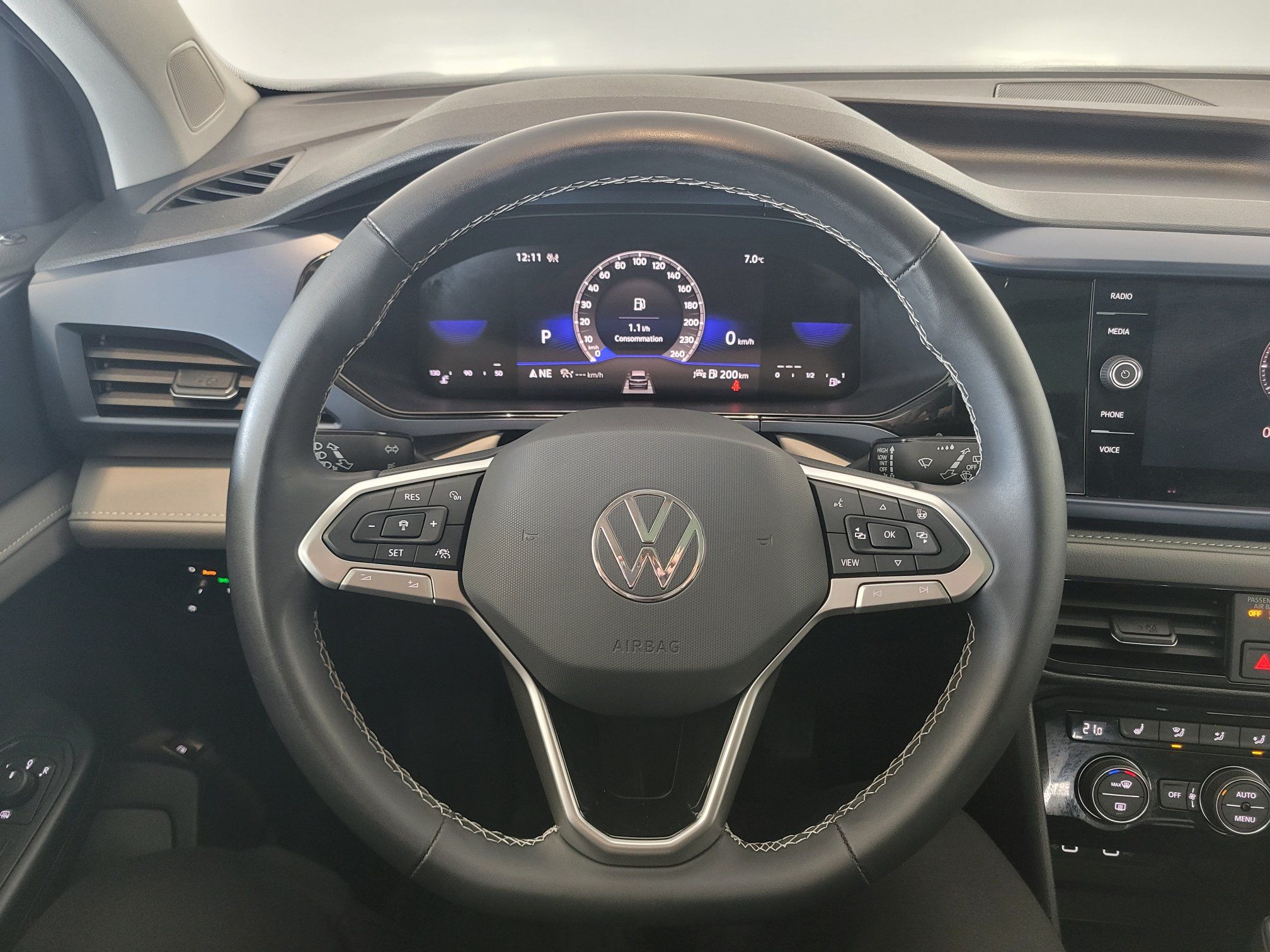 Volkswagen Taos Comfortline + TOIT + CUIR + AWD + CARPLAY + WOW ++ 2024