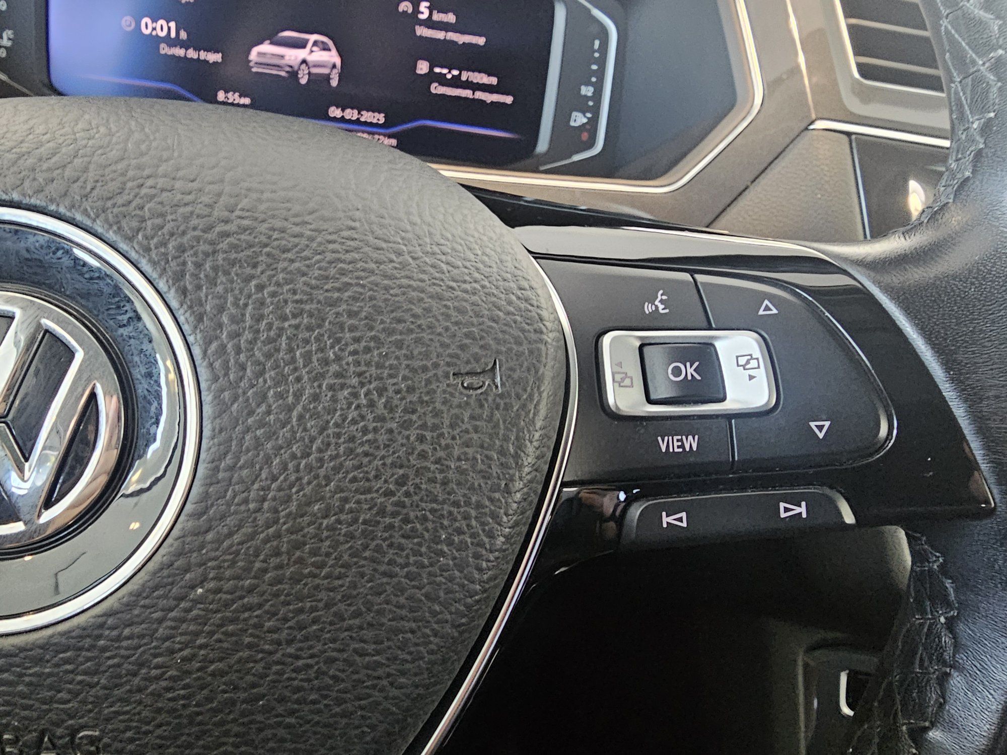 2021 Volkswagen Tiguan UNITED 4 MOTION + AC + CARPLAY + CAMERA + WOW !+++