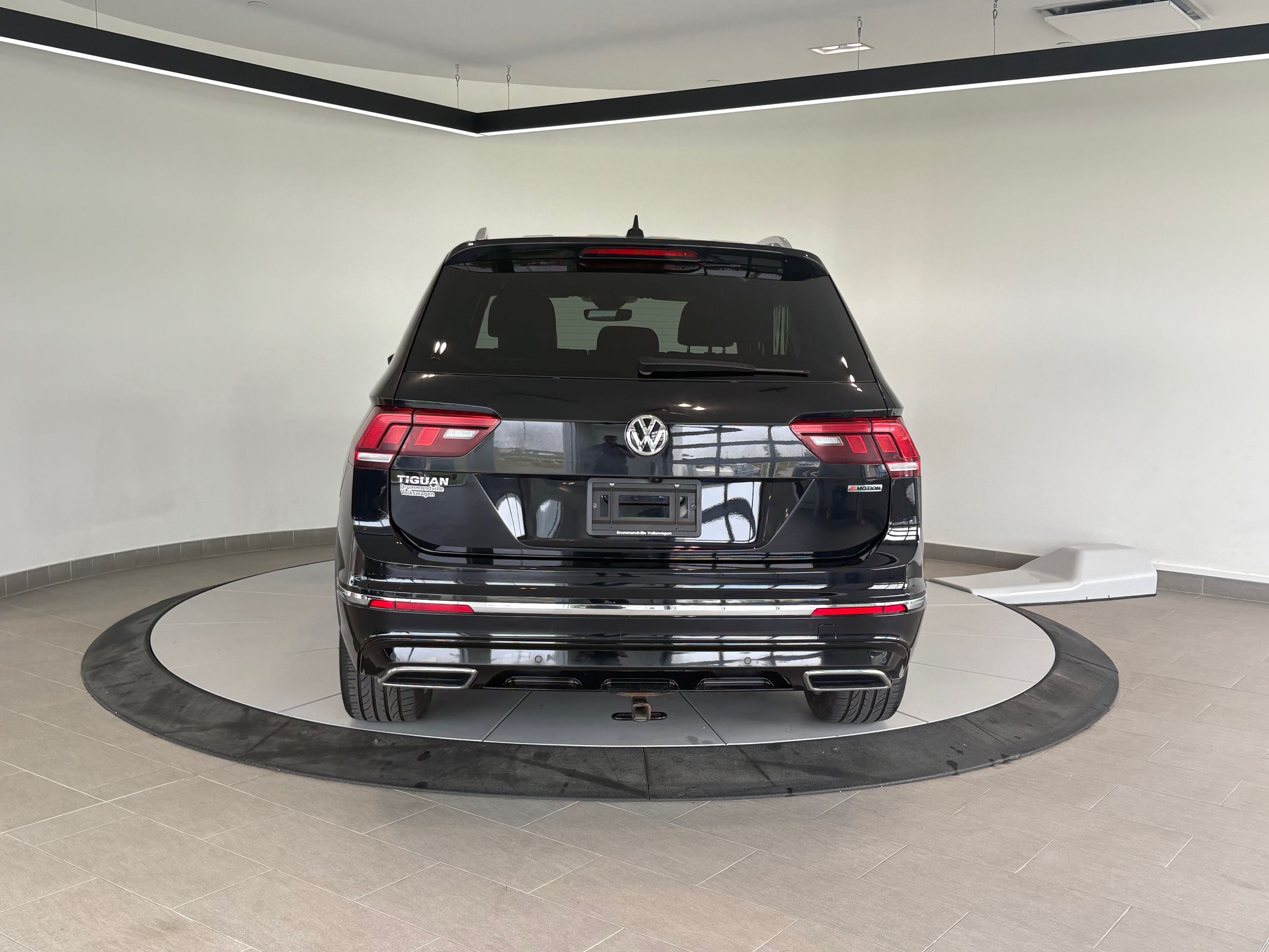 Volkswagen Tiguan Highline + R-LINE + CAMERA + TOIT + WOW +++ 2021