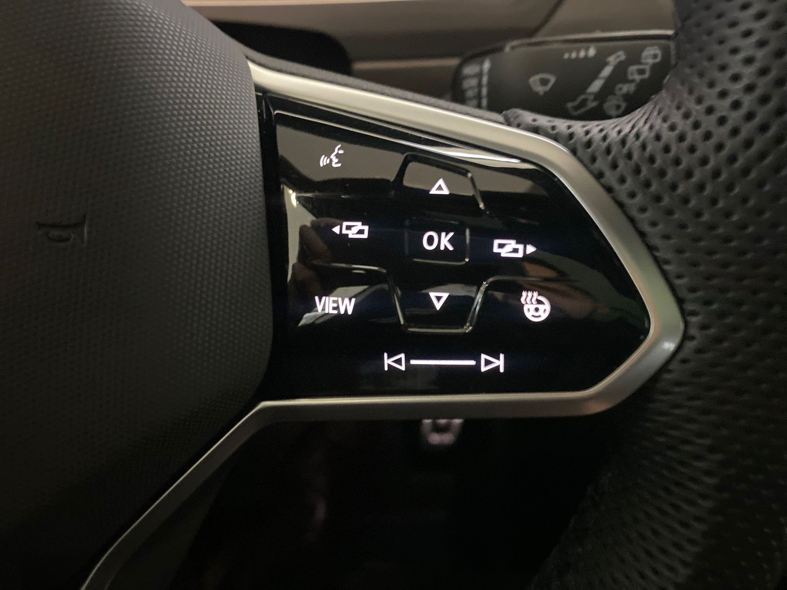 Volkswagen Tiguan Highline R-Line + CARPLAY + TOIT + CUIR + WOW +++ 2024