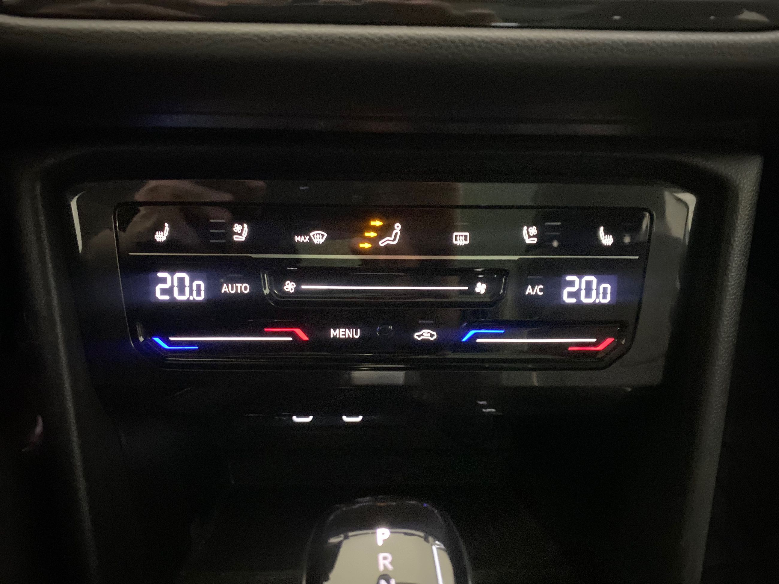 Volkswagen Tiguan Highline R-Line + CARPLAY + TOIT + CUIR + WOW +++ 2024