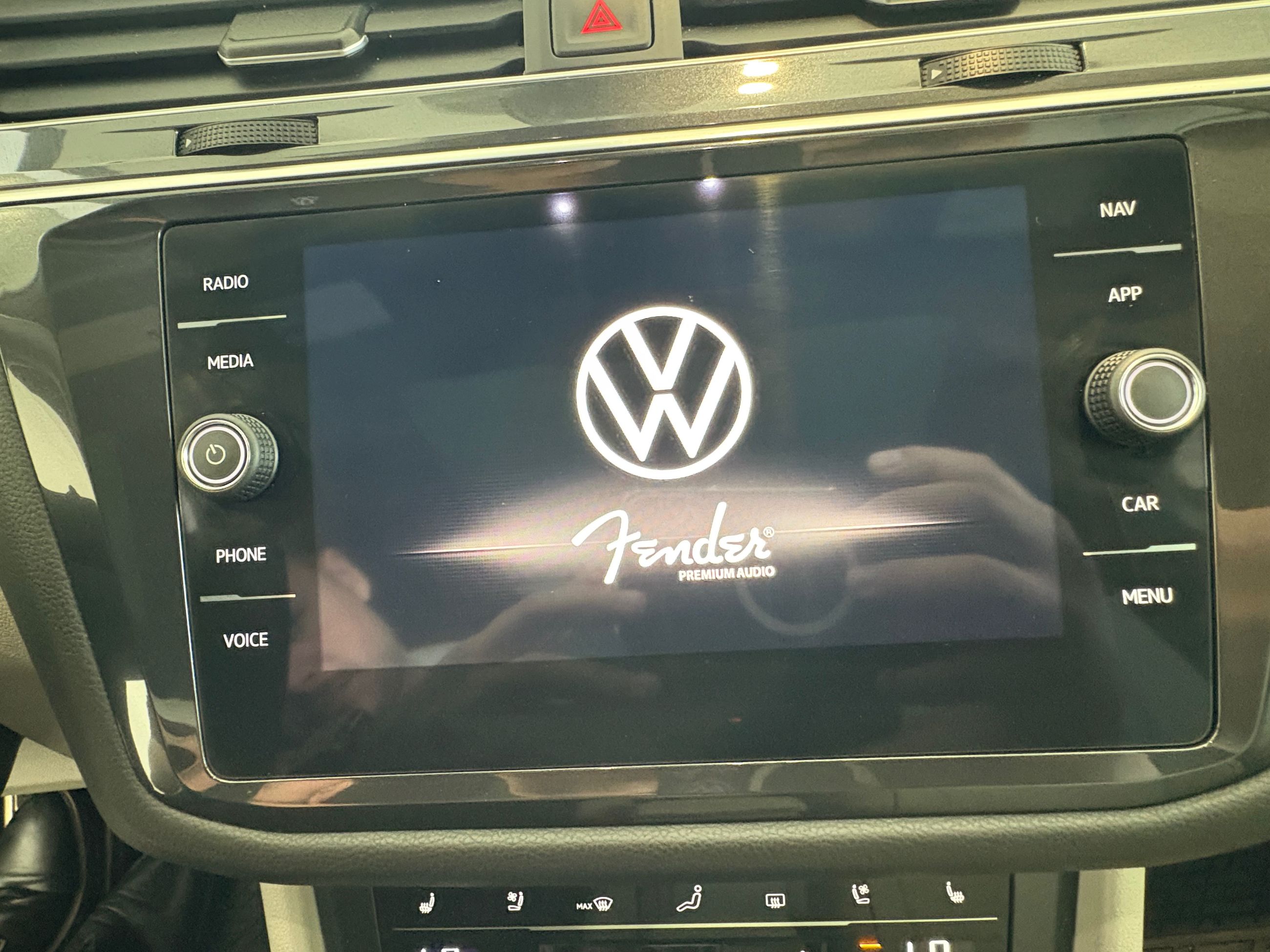Volkswagen Tiguan Highline R-Line + CUIR + CARPLAY + CAMERA + WOW!++ 2024
