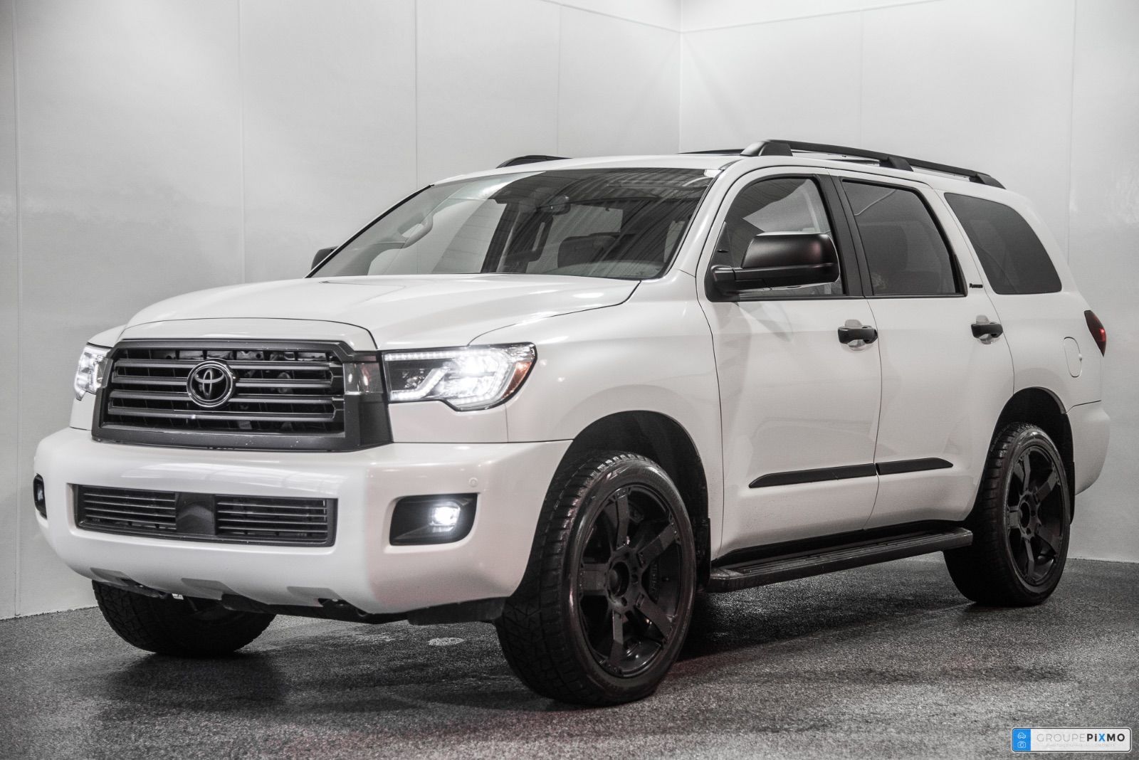 Toyota sequoia 2019