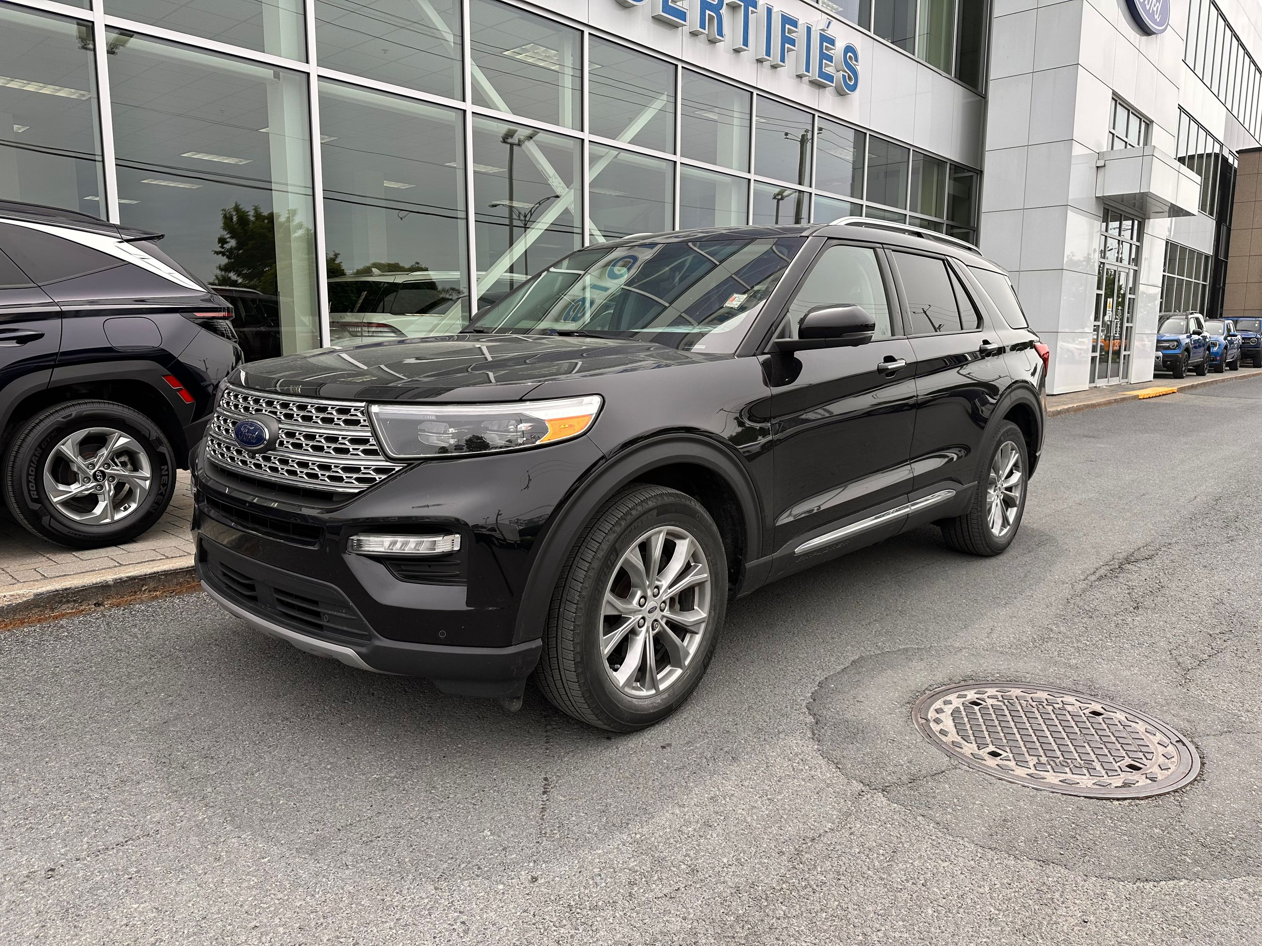 2022 Ford Explorer Limited | 4WD | TOIT PANO | TOW PACK | 7 PASSAGERS