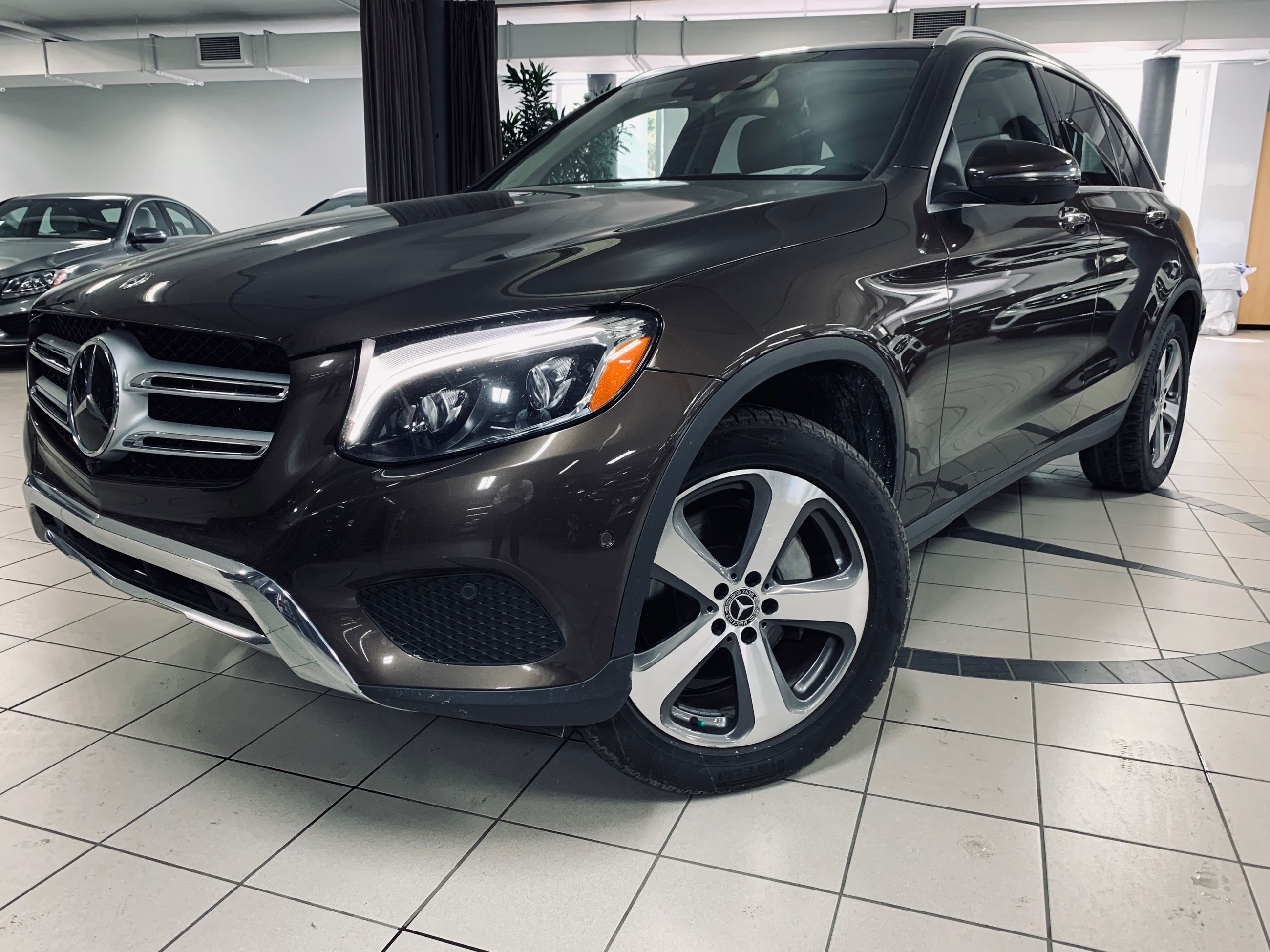 Pre Owned 18 Mercedes Benz Glc Glc 300 For Sale 0 Mercedes Benz De Boucherville