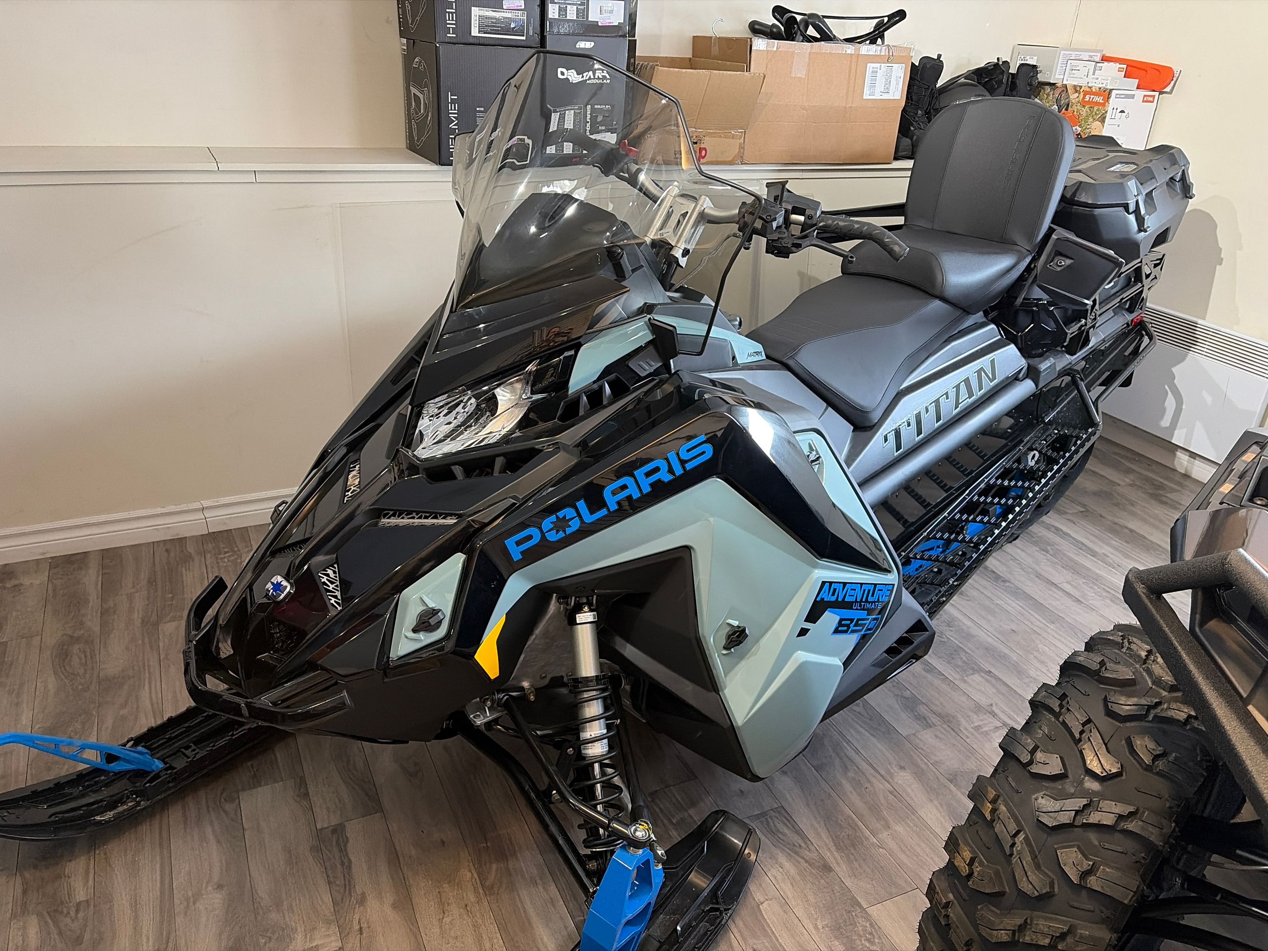 2025 Polaris Titan TITAN 850 ULTIMATE 1.8