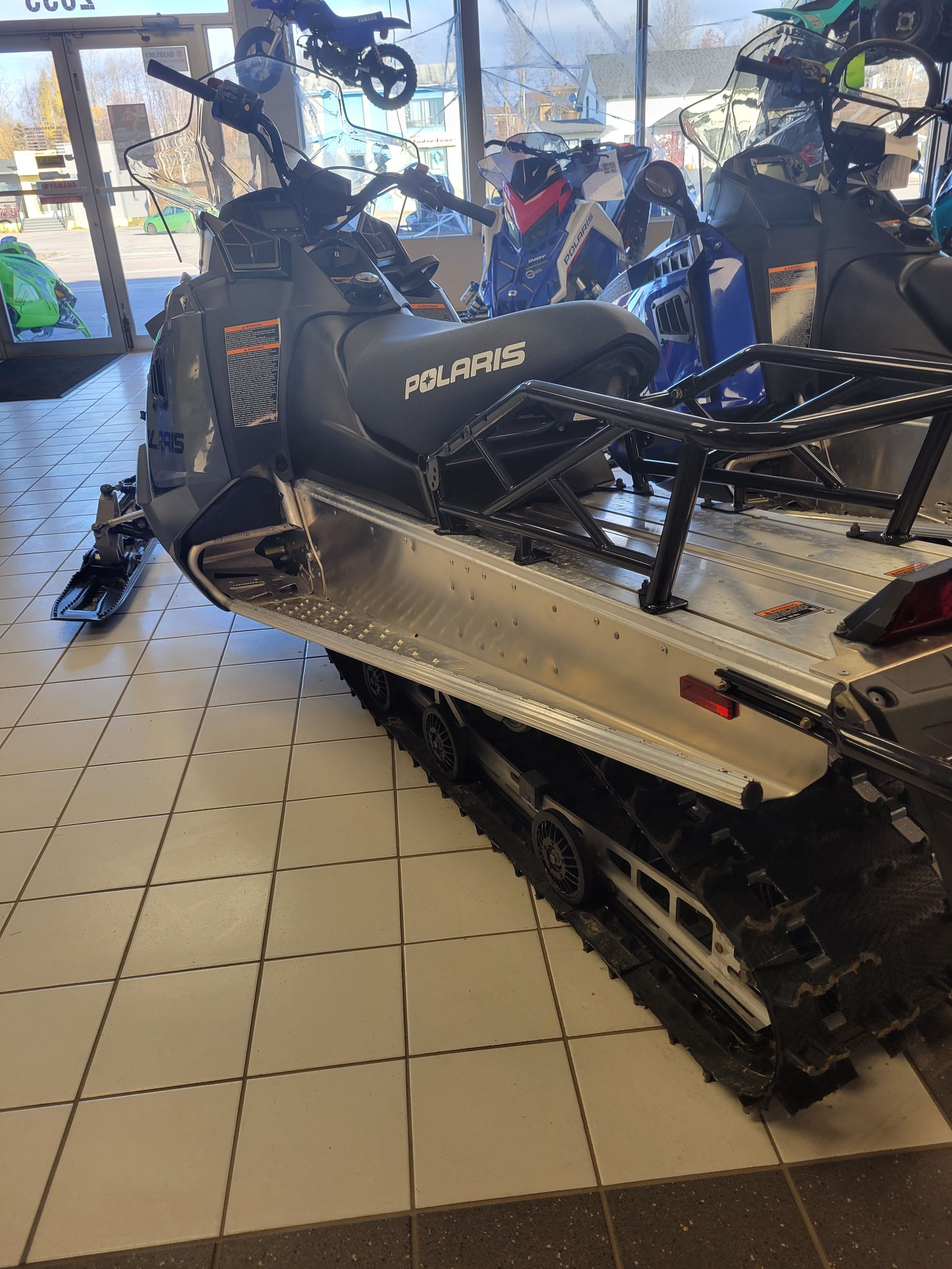 Polaris Indy Voyageur 550 144 2022