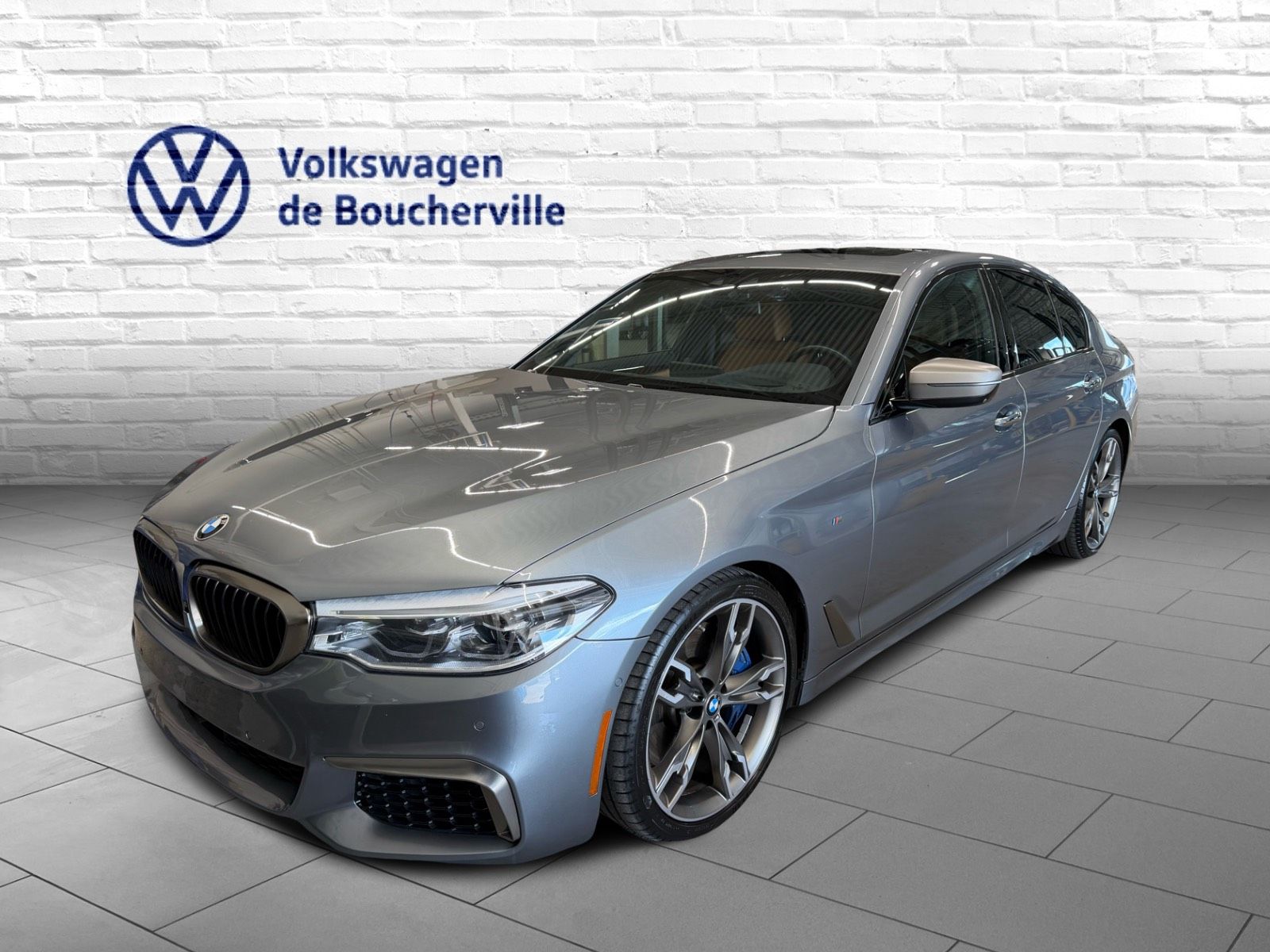 Photo 2018 BMW 5 Series M550i xDrive #1