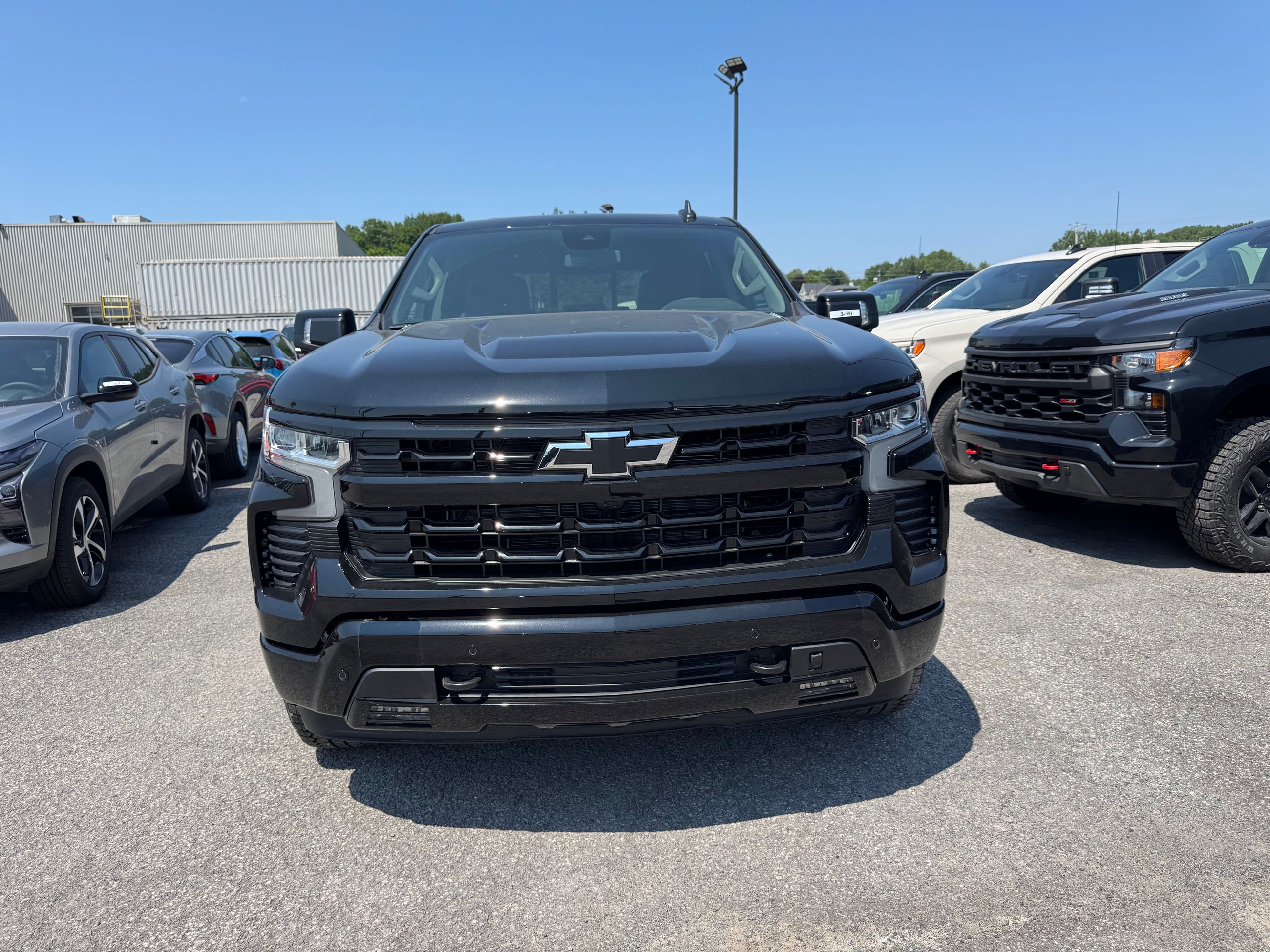 Photo 2026 Chevrolet Silverado 1500 RST #3