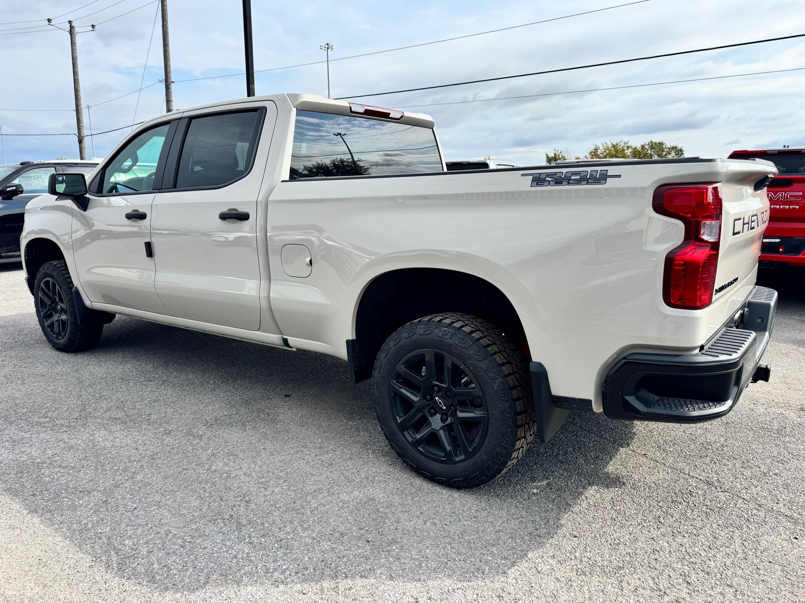 Photo 2026 Chevrolet Silverado 1500 Custom Trail Boss #3