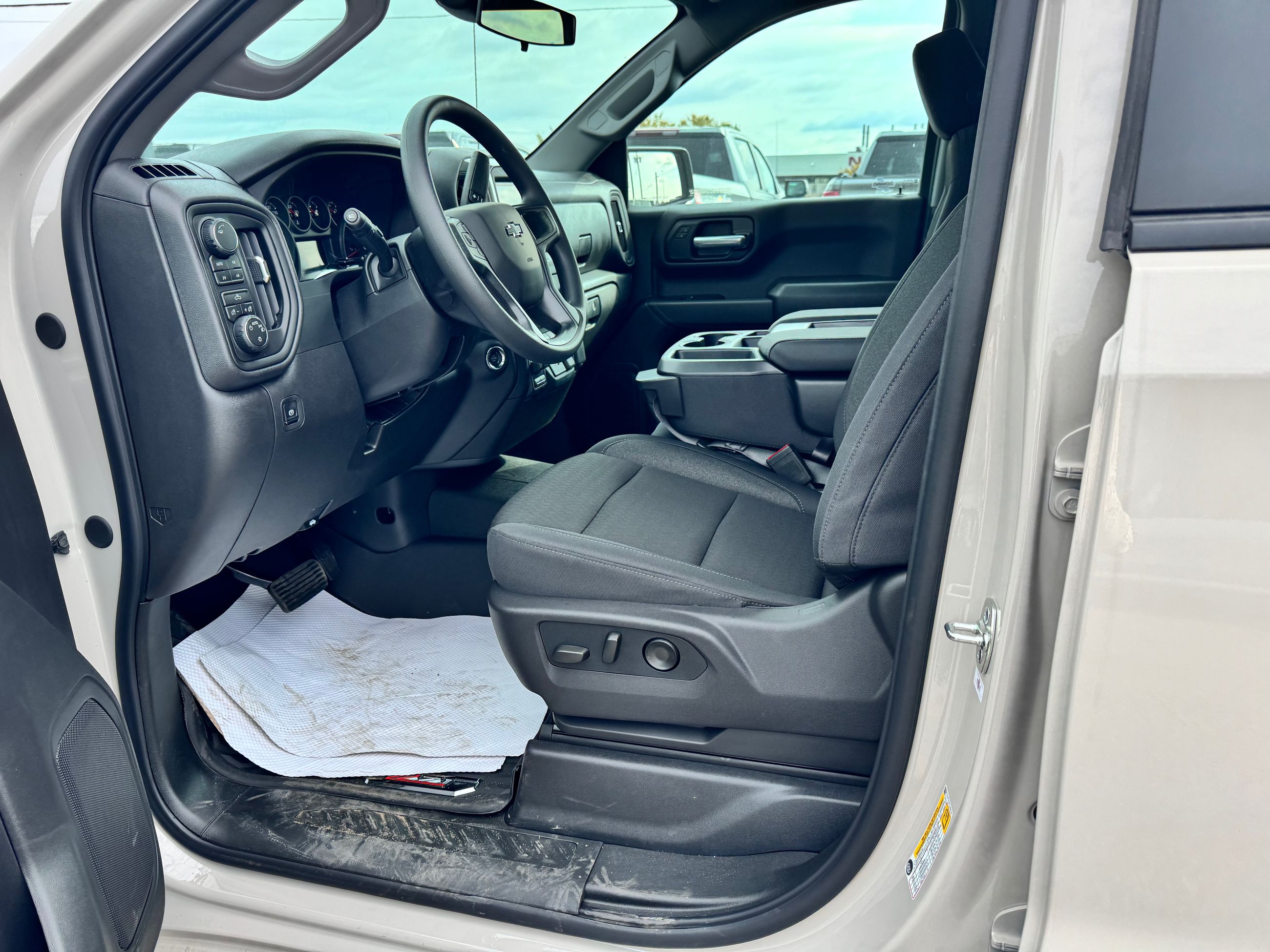 Photo 2026 Chevrolet Silverado 1500 Custom Trail Boss #7