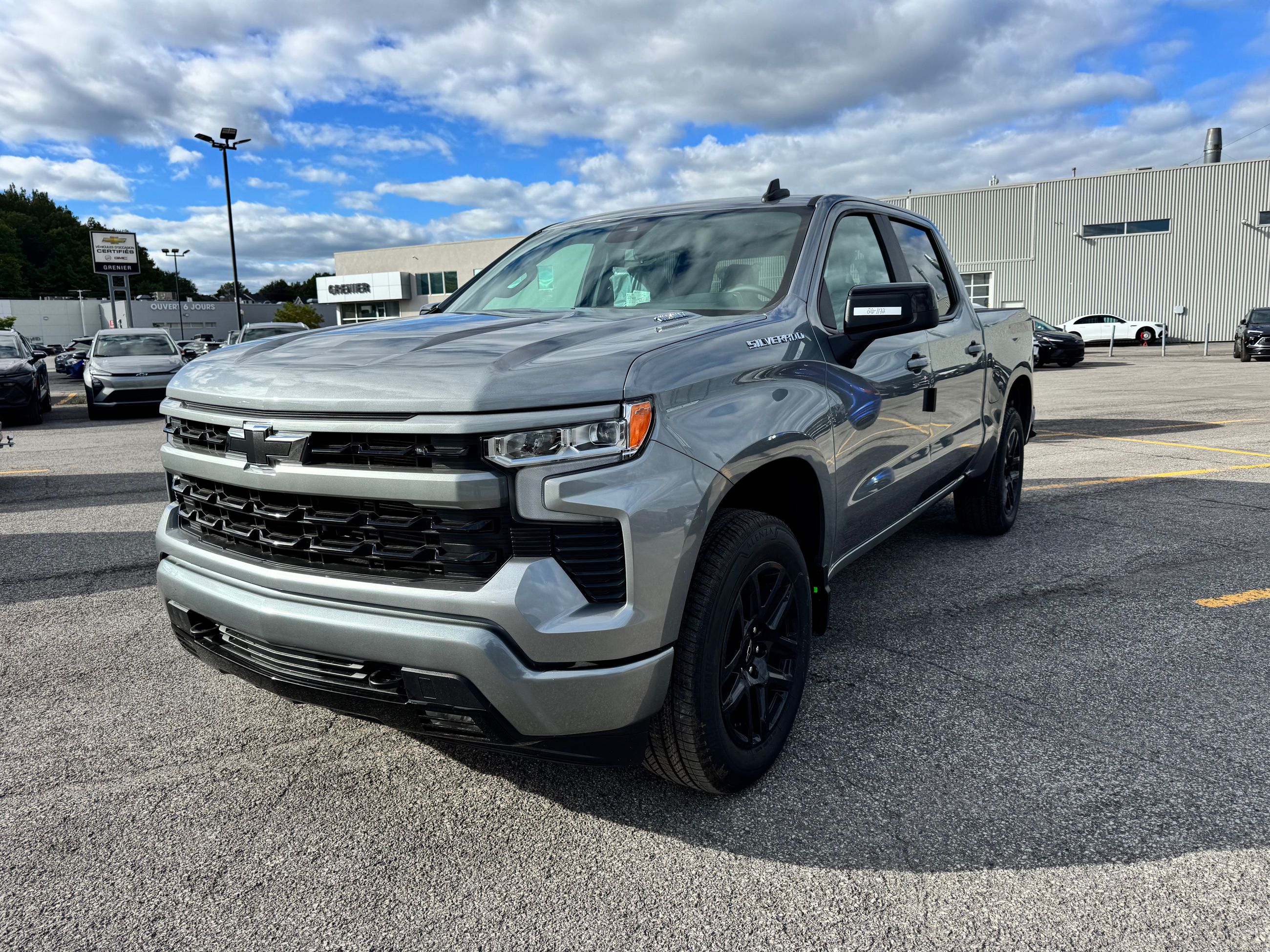 Photo 2026 Chevrolet Silverado 1500 RST #1