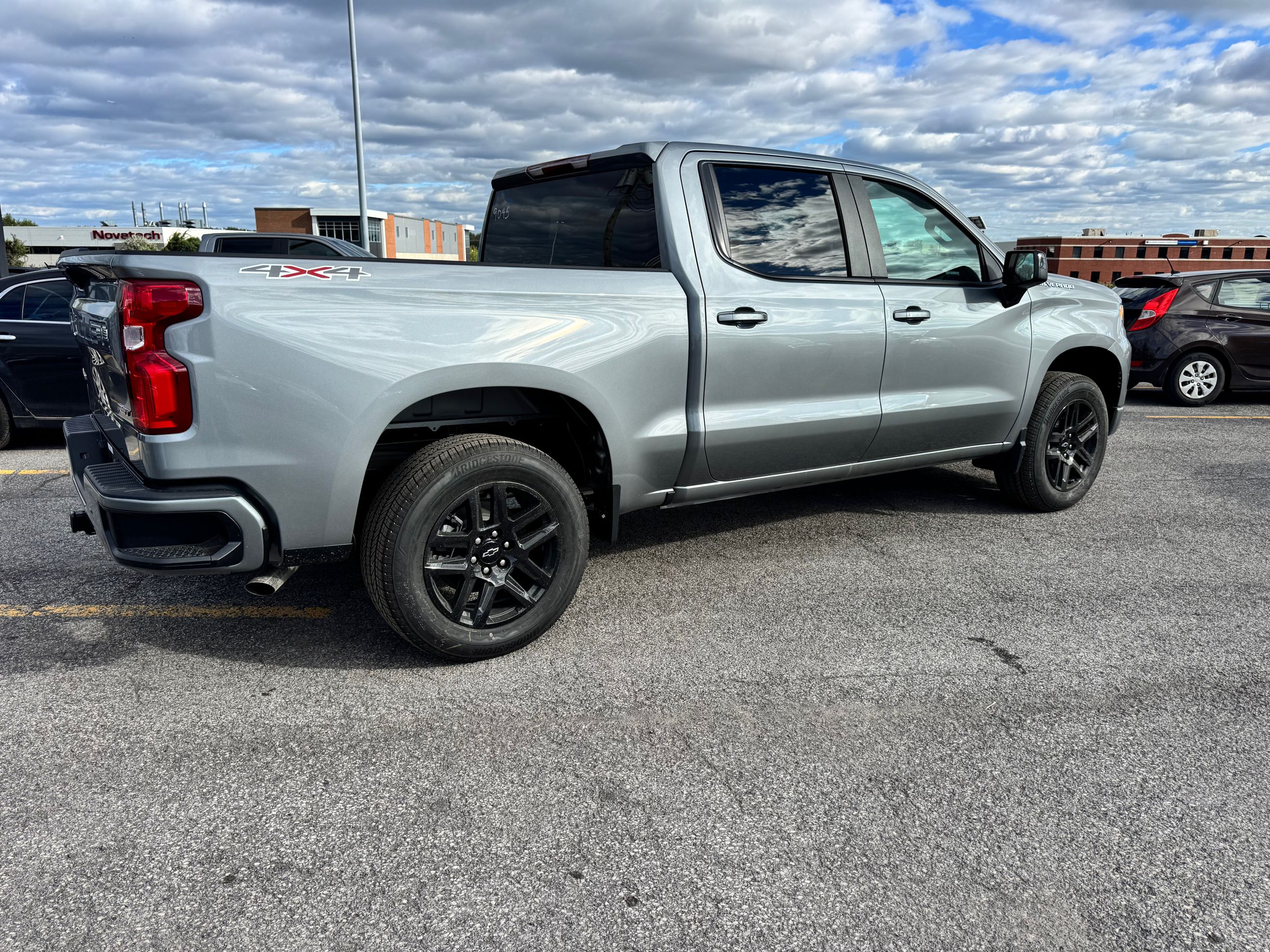Photo 2026 Chevrolet Silverado 1500 RST #4
