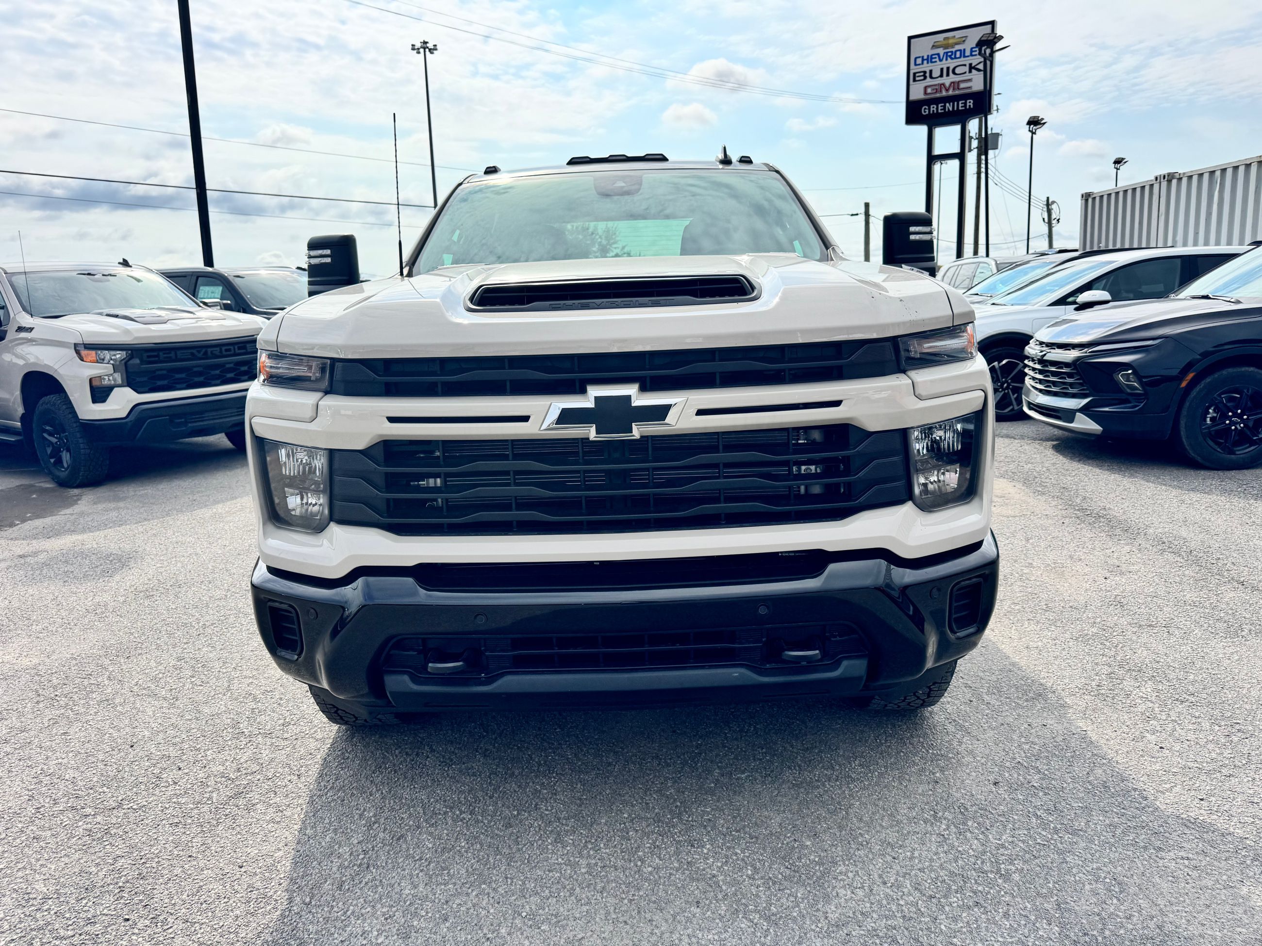 Photo 2026 Chevrolet Silverado 2500 HD CUSTOM #2