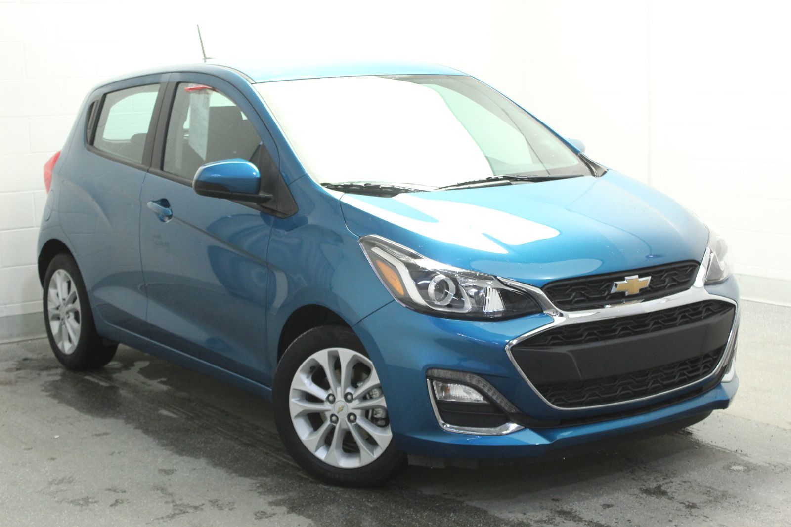 chevrolet-spark-lt-cam-rec-reg-vit-bas-kilo-3-644km-2019-bleu-3-644-km