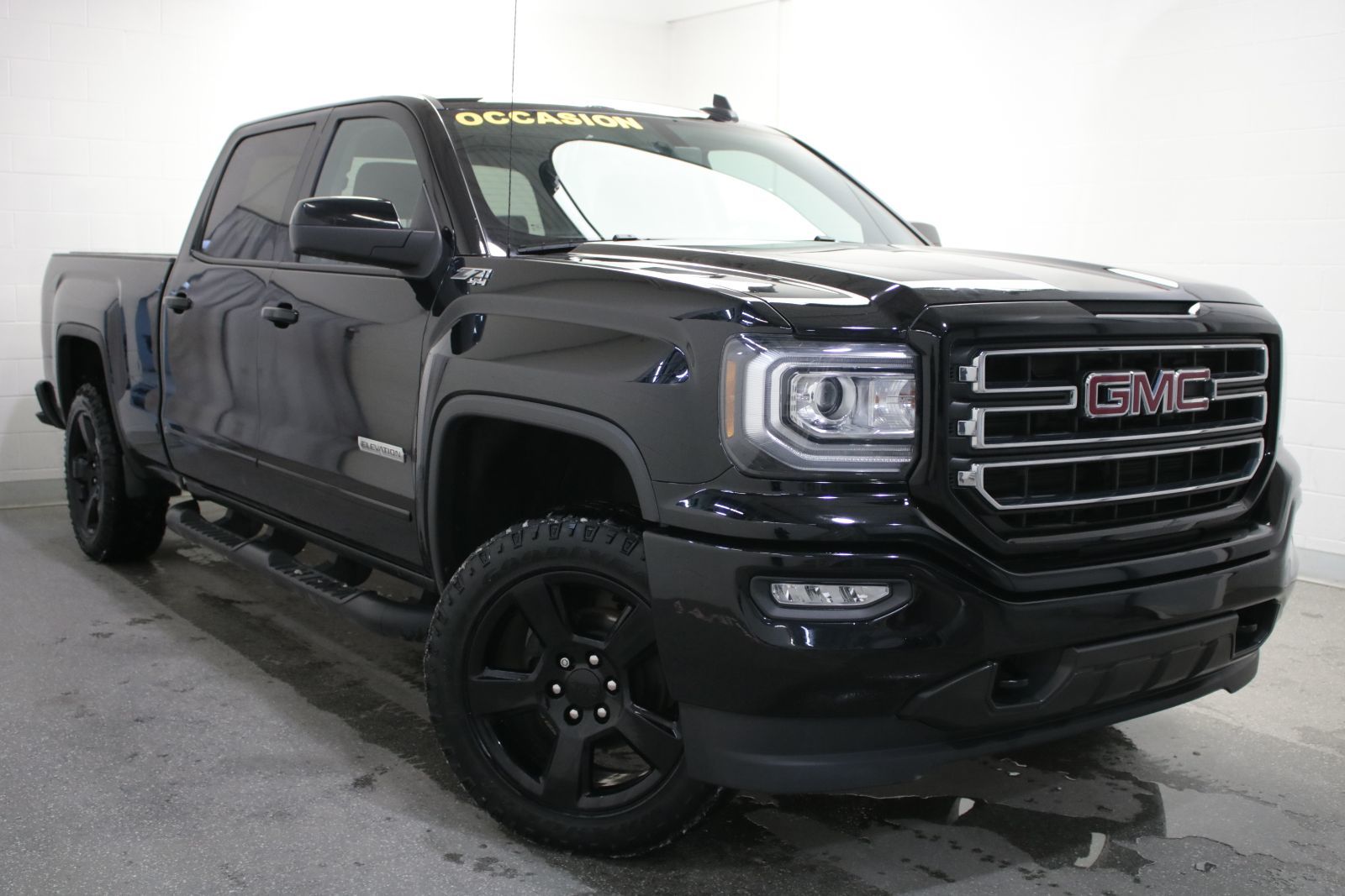 Grenier Occasion Gmc Sierra 1500 Crew Sle Kodiak Elevation Bas Kilo 2017 G2020 300 A Terrebonne