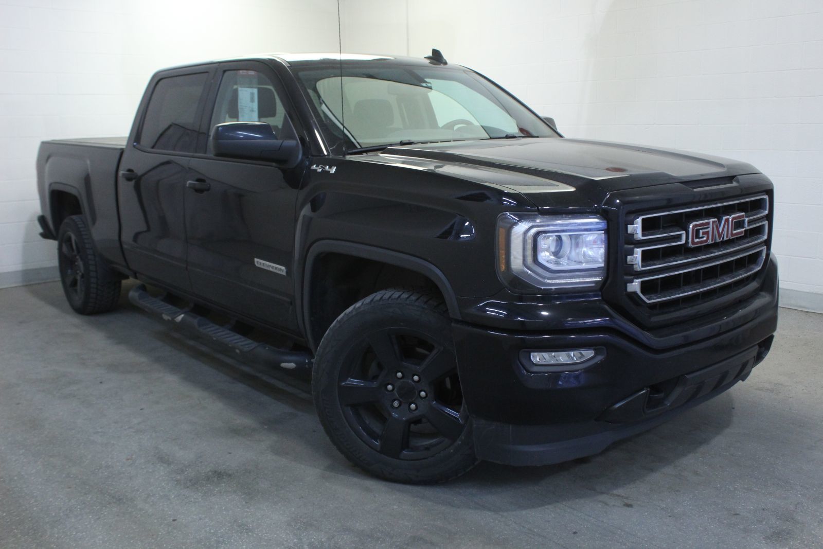 Grenier Occasion 2017 Gmc Sierra 1500 Sle Elevation Kodiak Crew G21 510 In Terrebonne