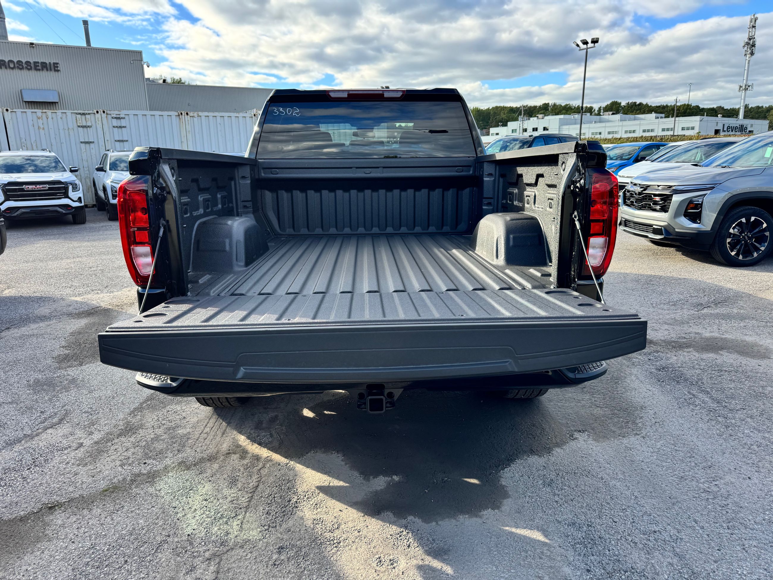 Photo GMC Sierra 1500 PRO 2026 #5