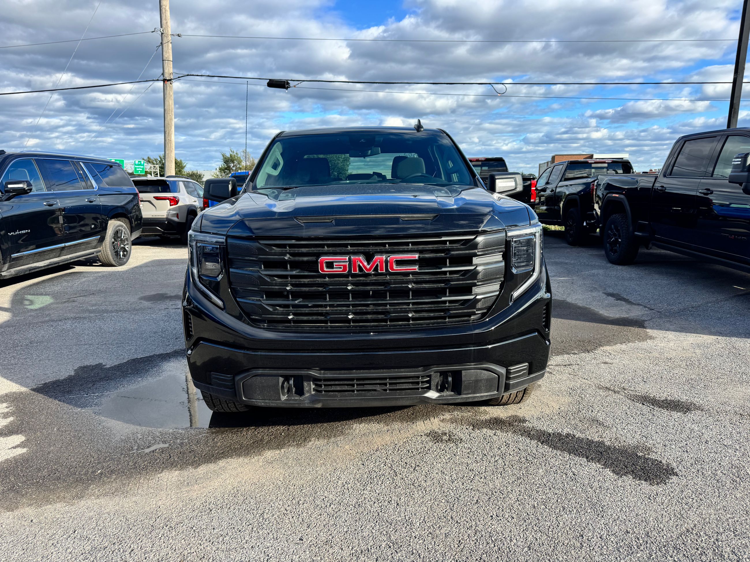 Photo GMC Sierra 1500 PRO 2026 #2