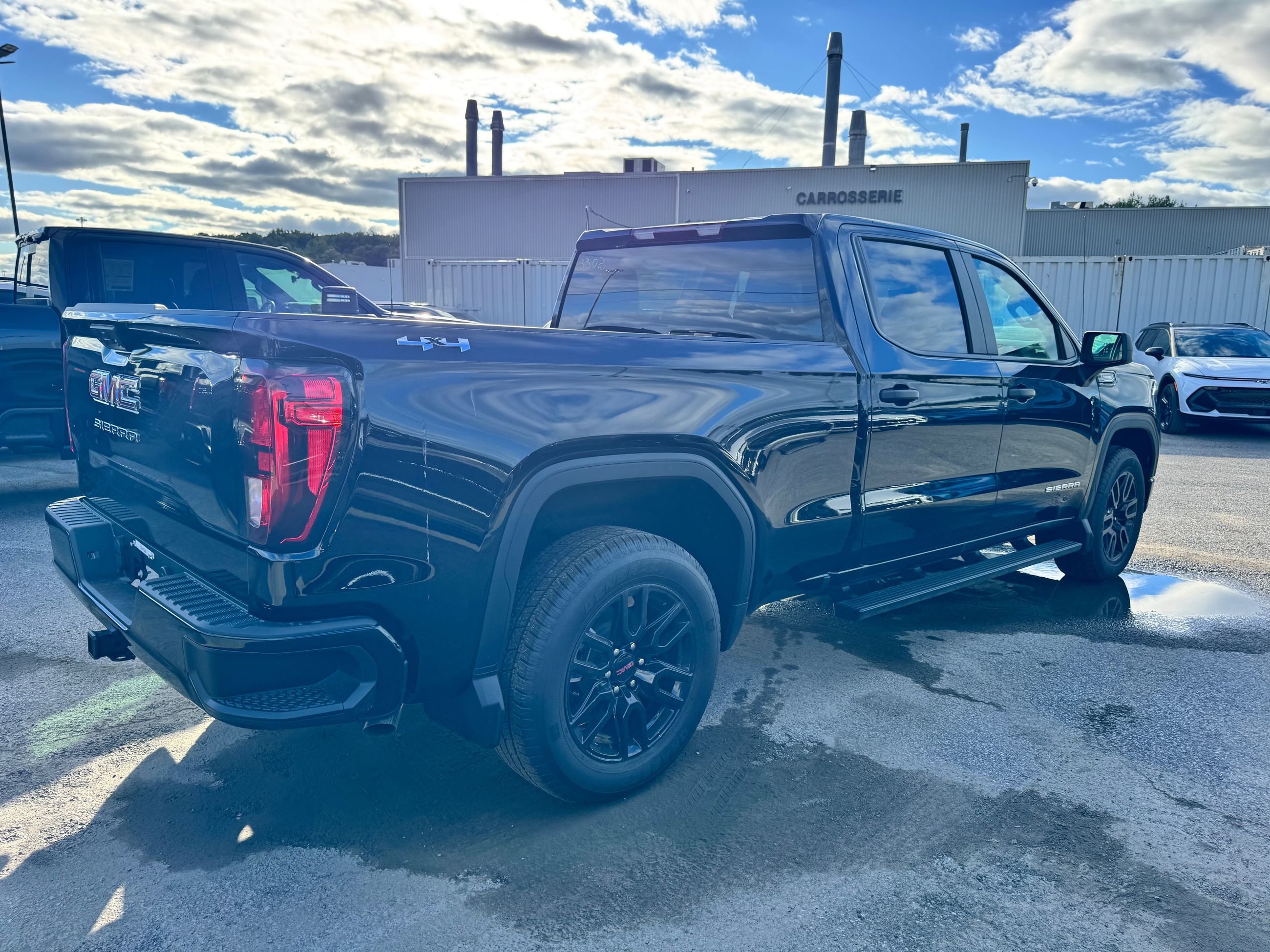 Photo GMC Sierra 1500 PRO 2026 #3