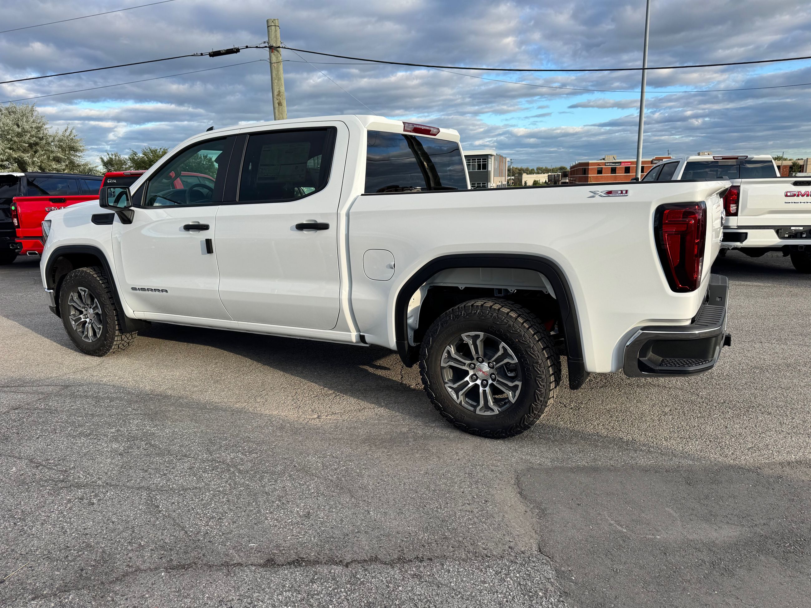 Photo 2026 GMC Sierra 1500 PRO #3