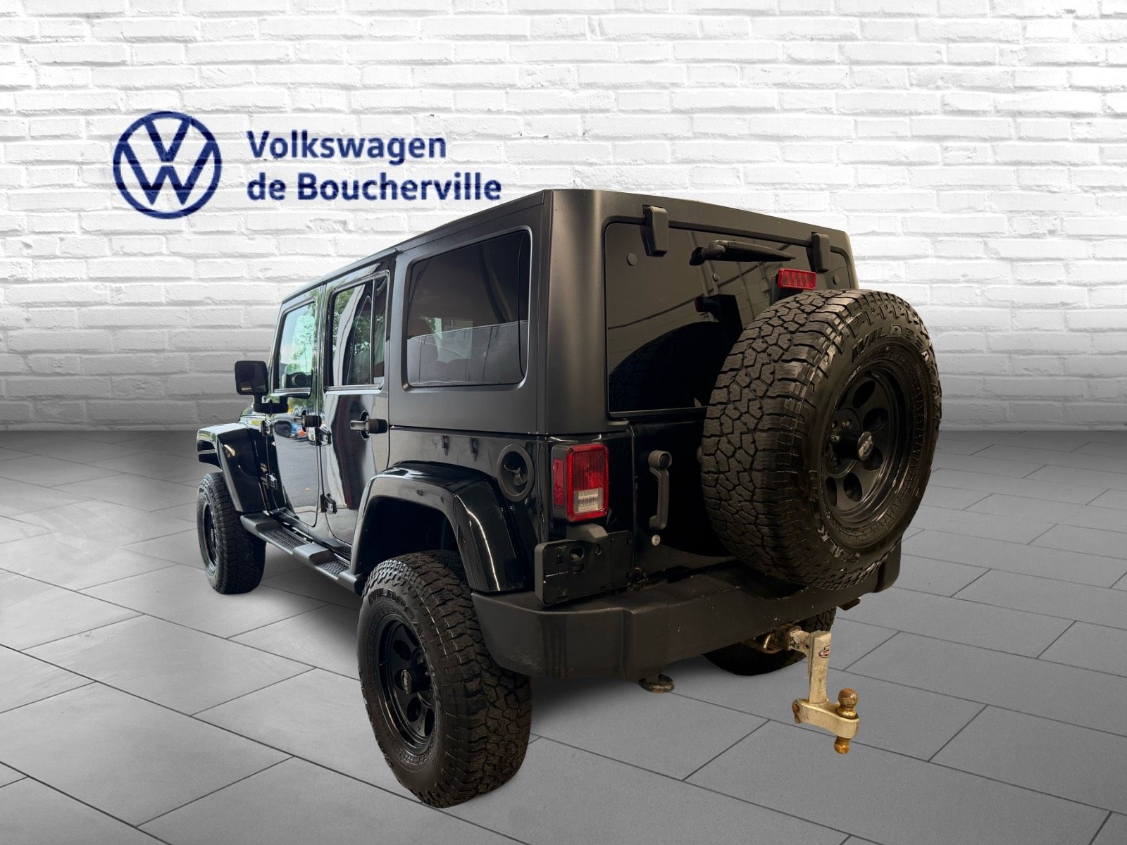 Photo 2015 Jeep Wrangler Unlimited Sahara #2