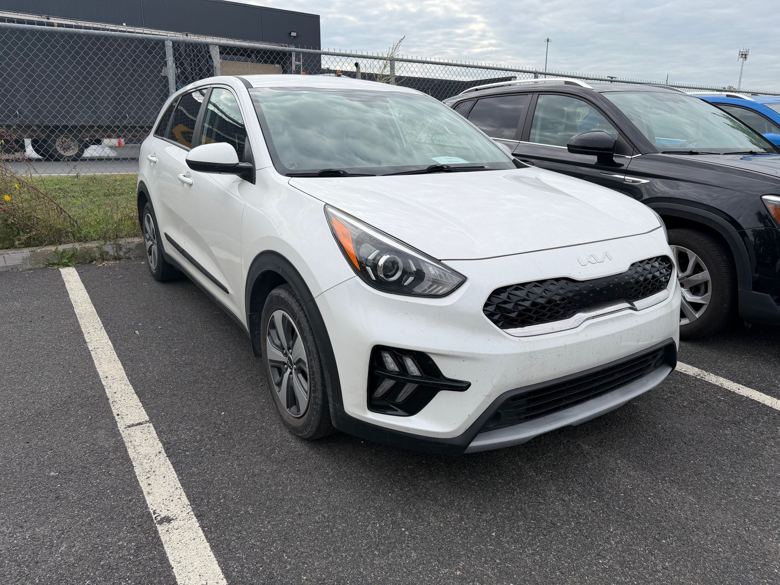 Photo 2022 Kia Niro L #3