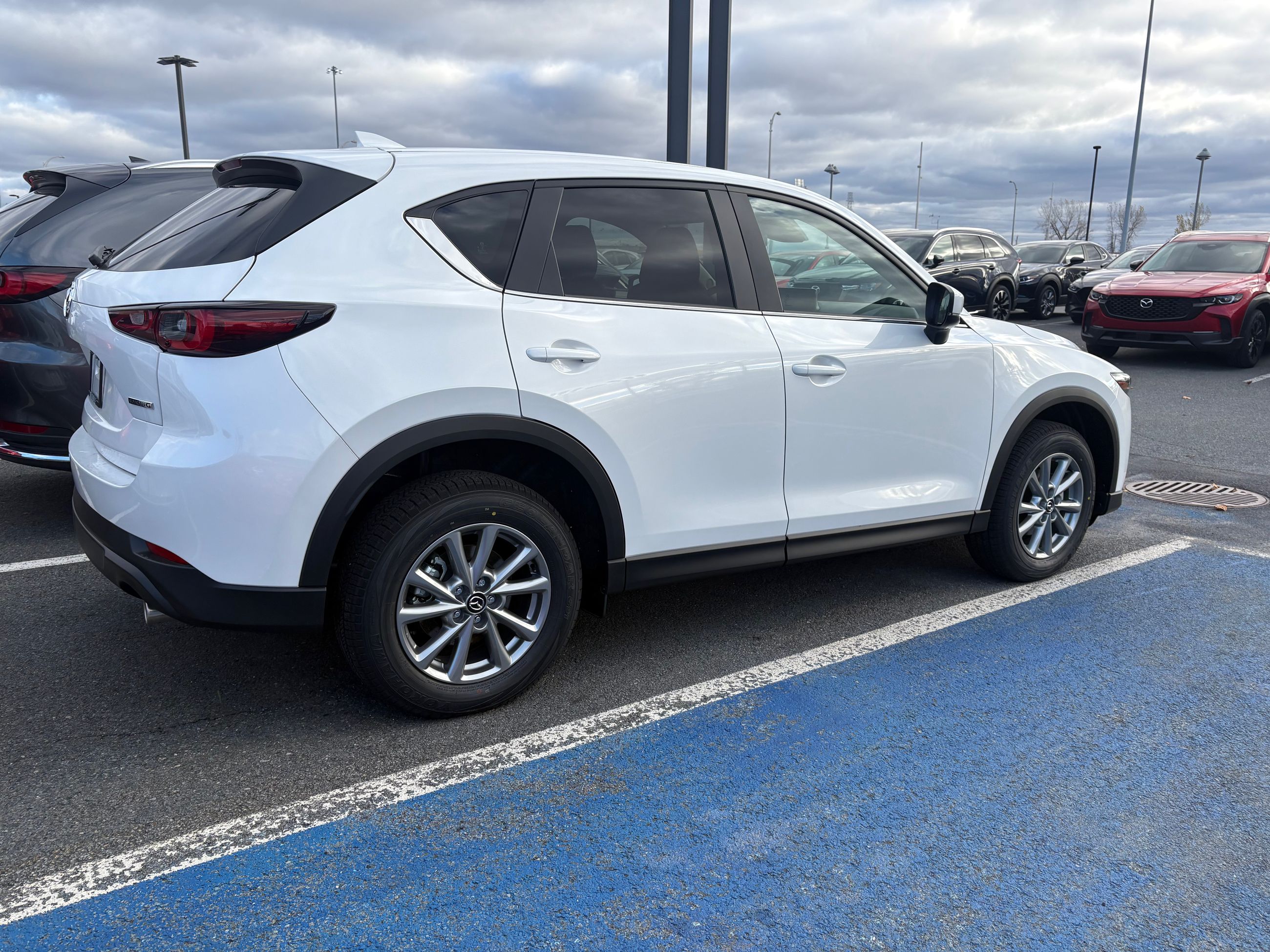 2025 Mazda CX-5 GS
