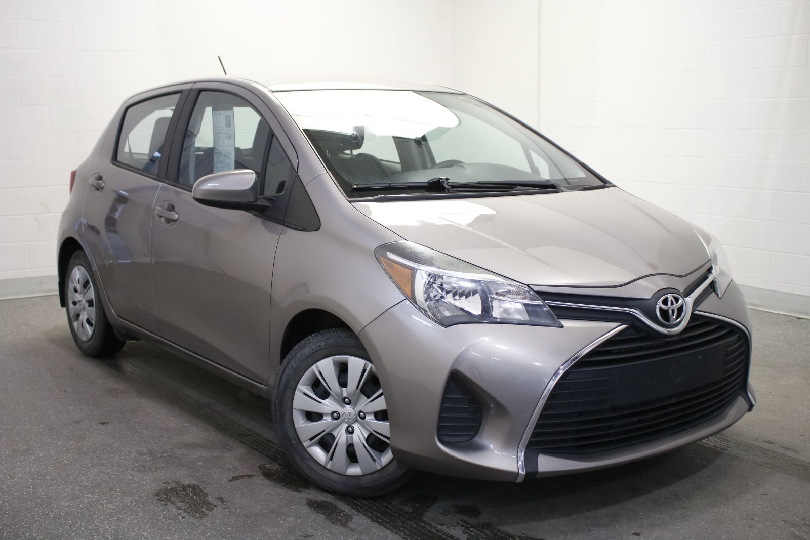 Toyota yaris le