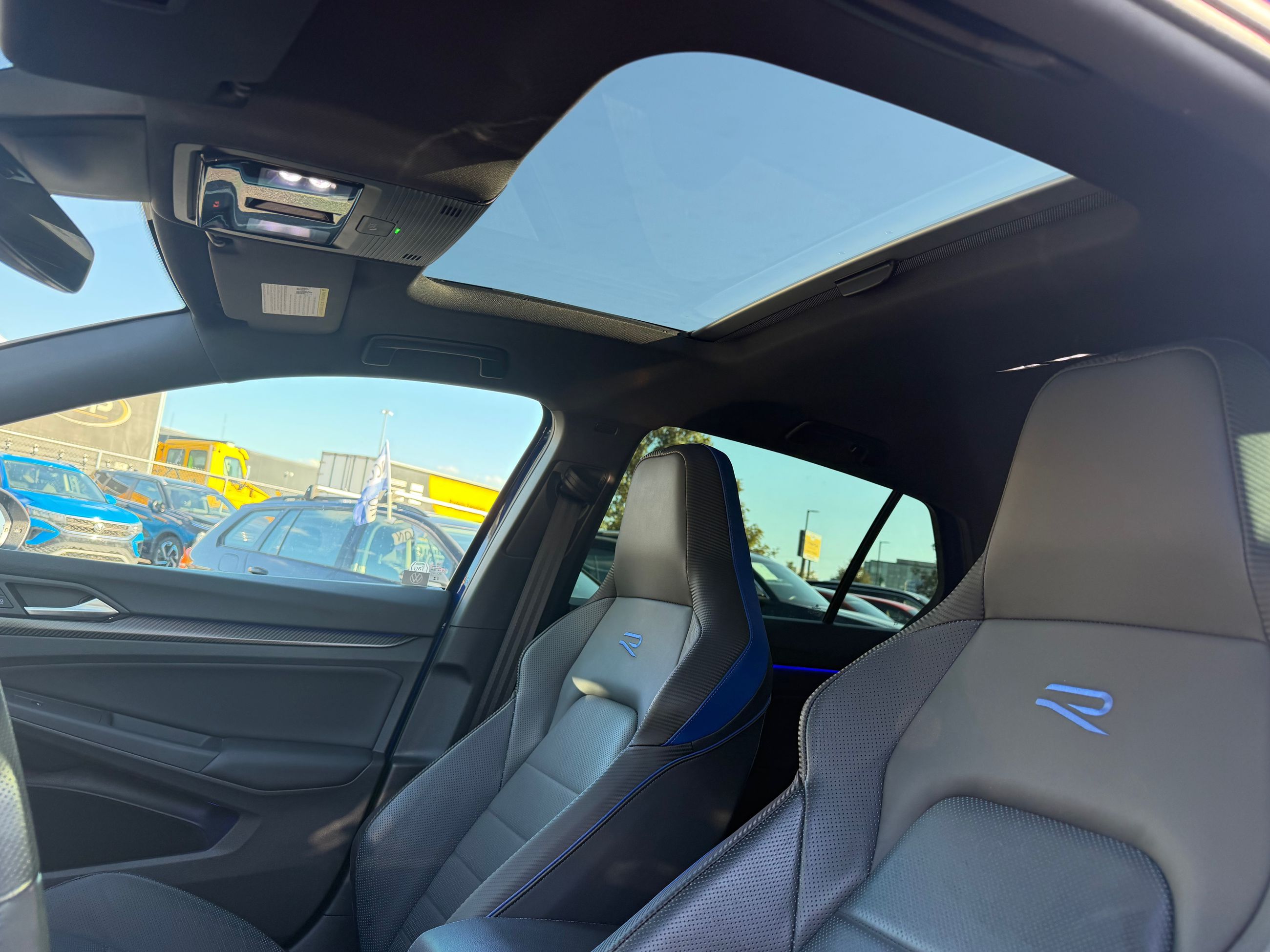 Photo 2024 Volkswagen Golf R #5