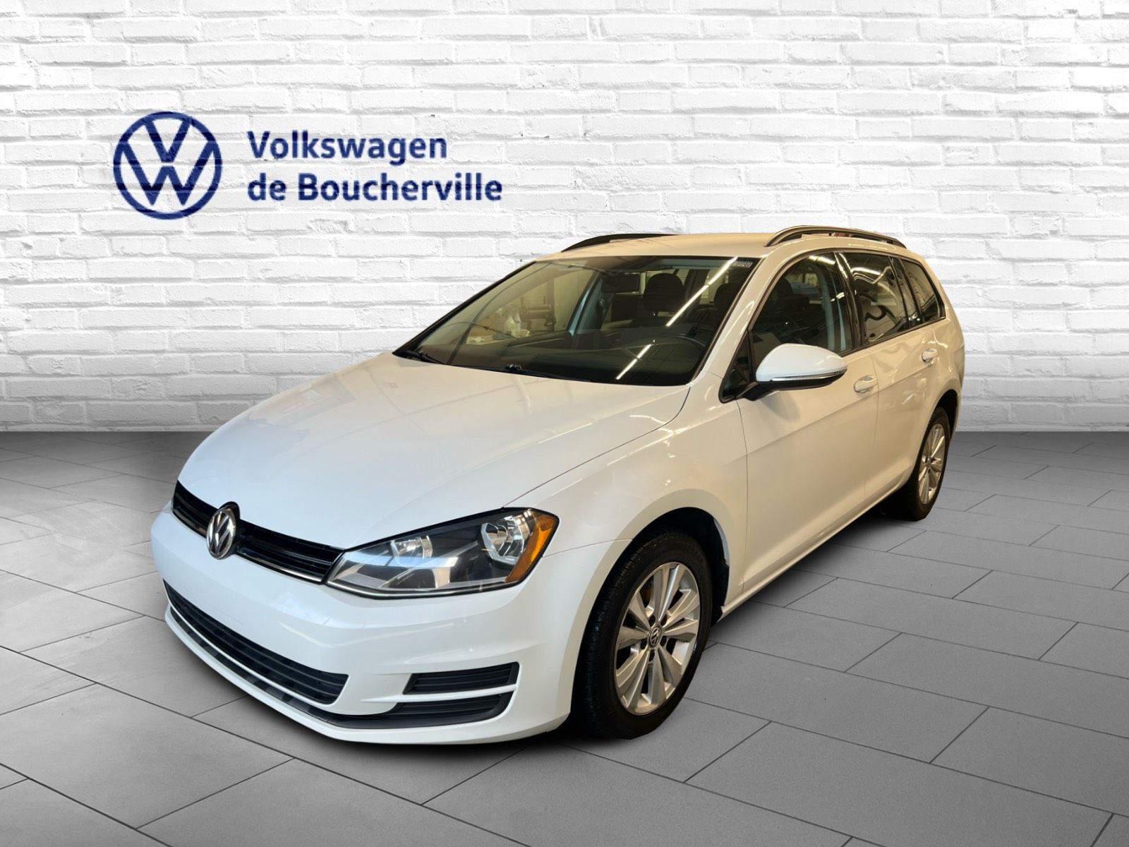 2016 Volkswagen Golf TRENDLINE