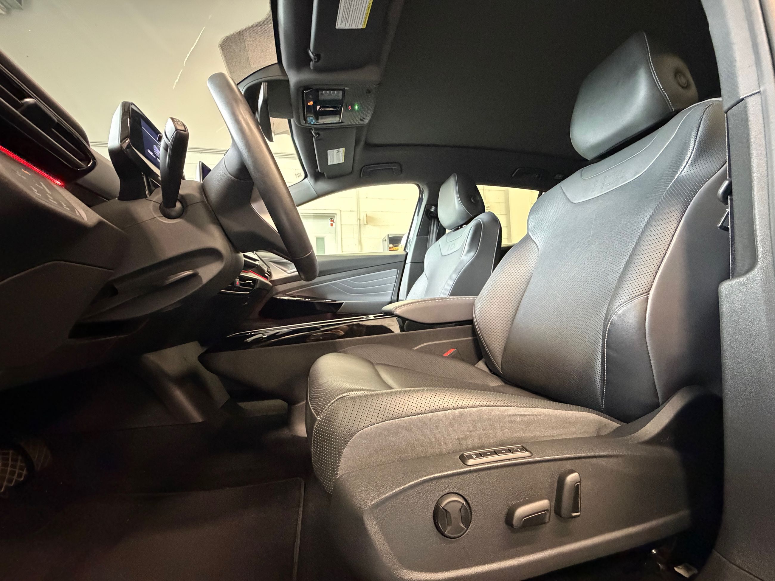 Photo 2024 Volkswagen ID.4 Pro S #8