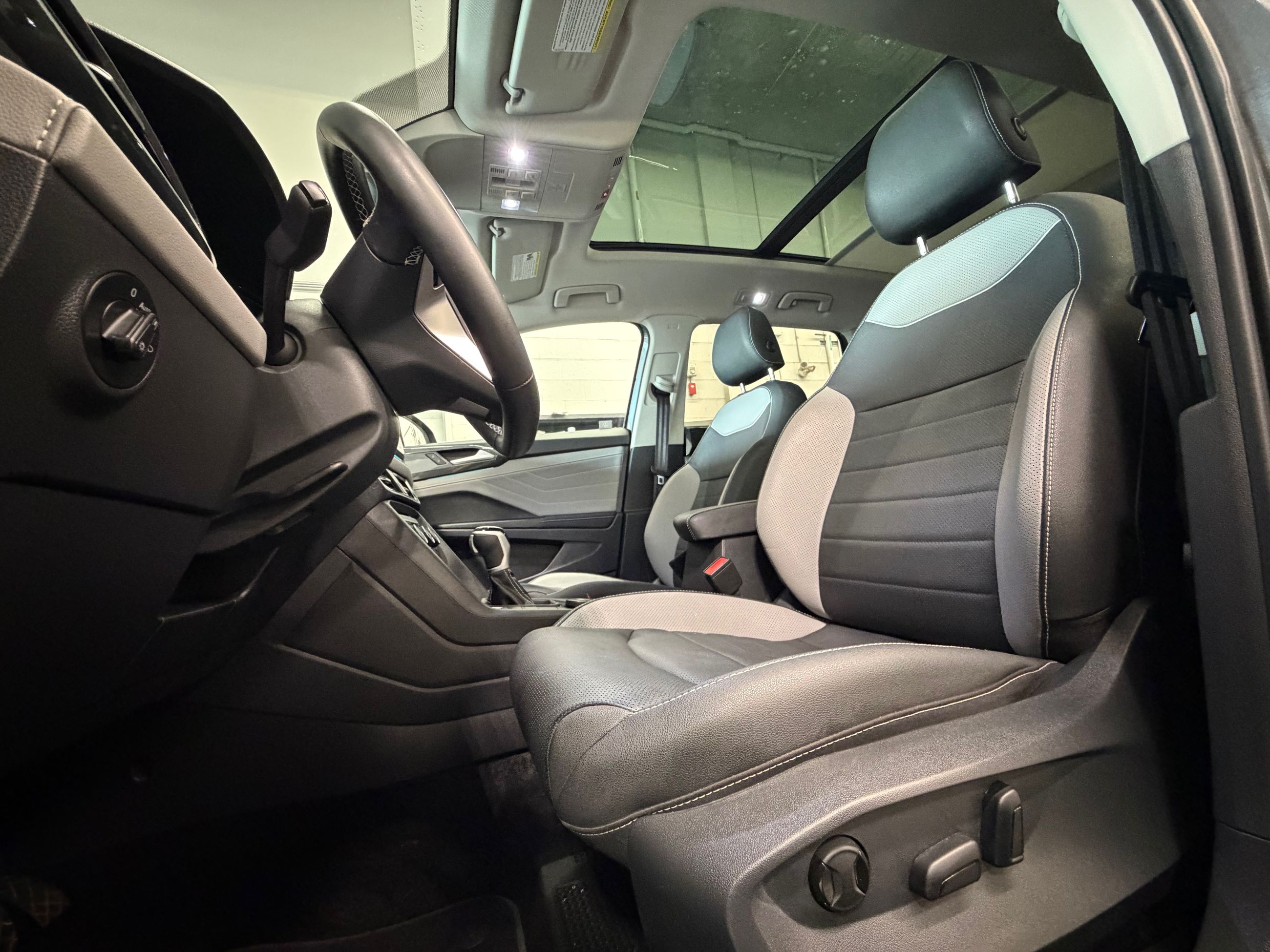 Photo 2024 Volkswagen Taos Highline #8