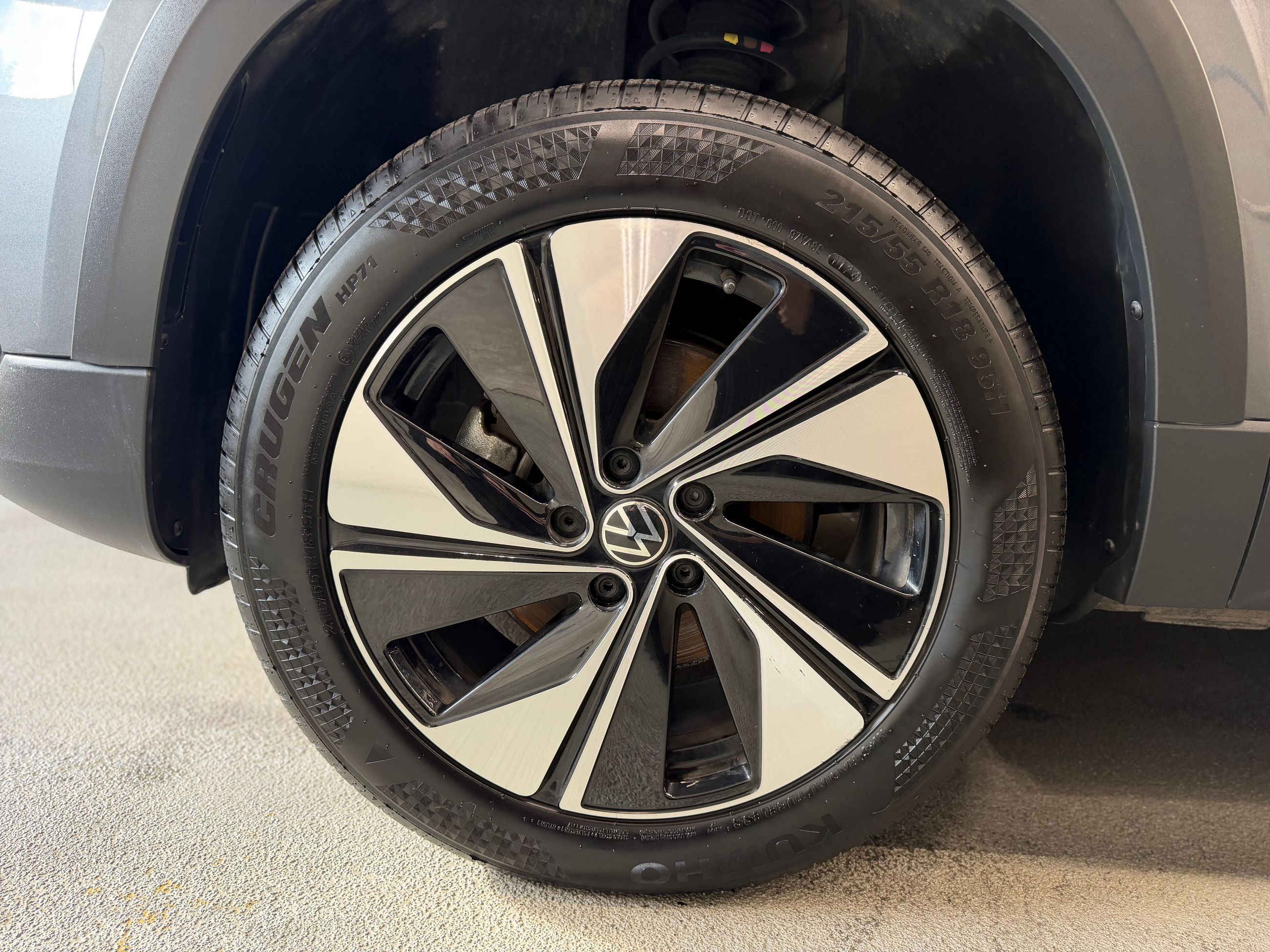 Photo 2024 Volkswagen Taos Highline #7