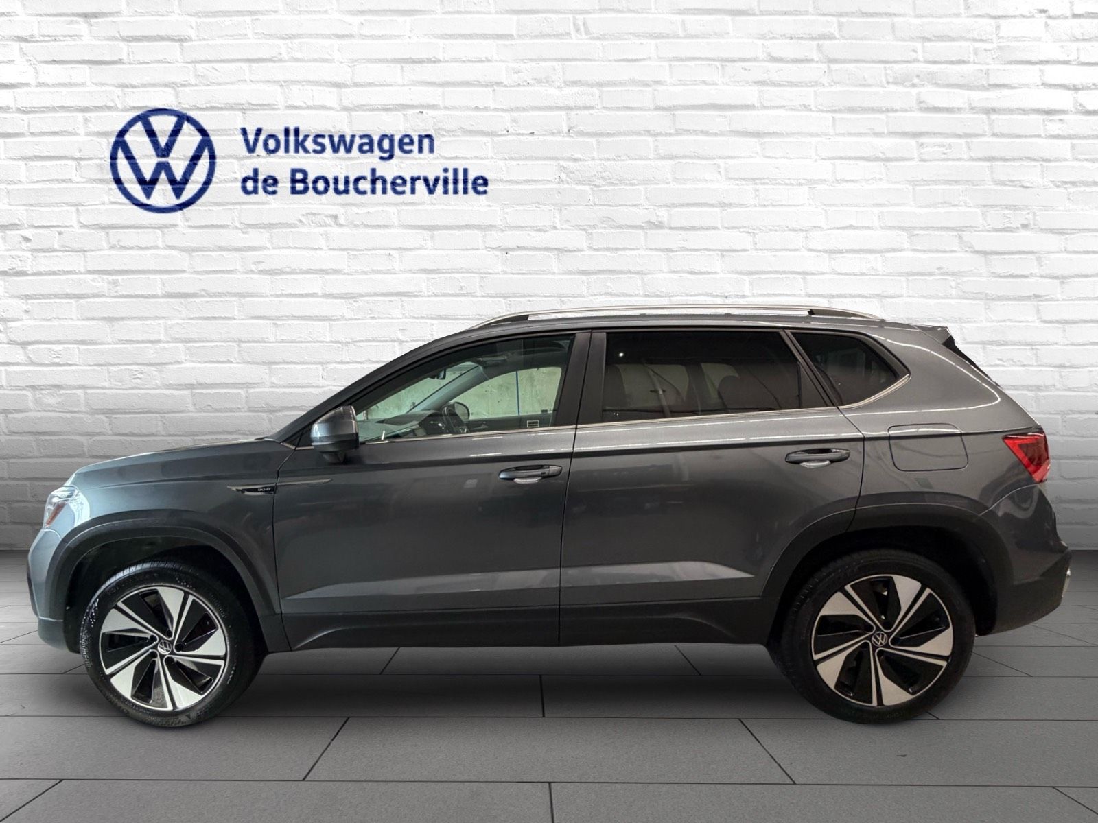Photo 2024 Volkswagen Taos Highline #2