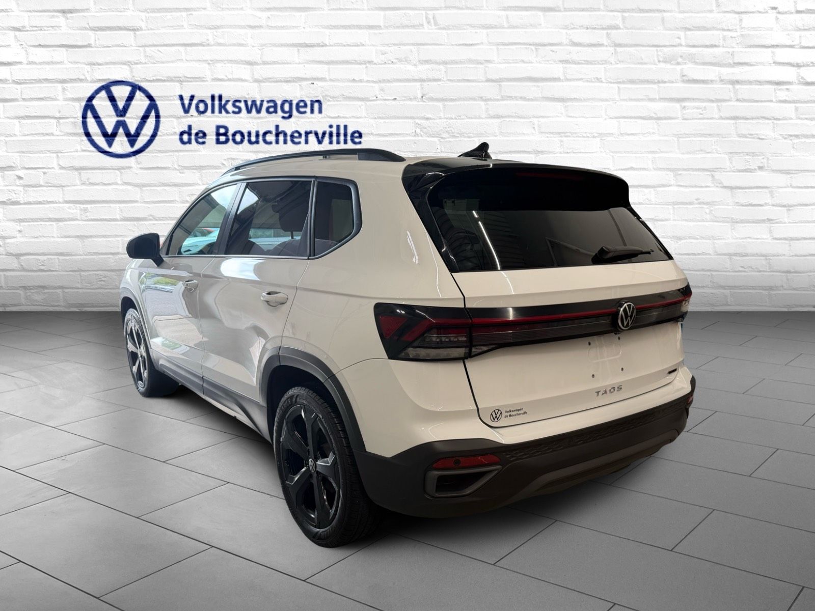 Photo 2025 Volkswagen Taos Comfortline Black Edition #4
