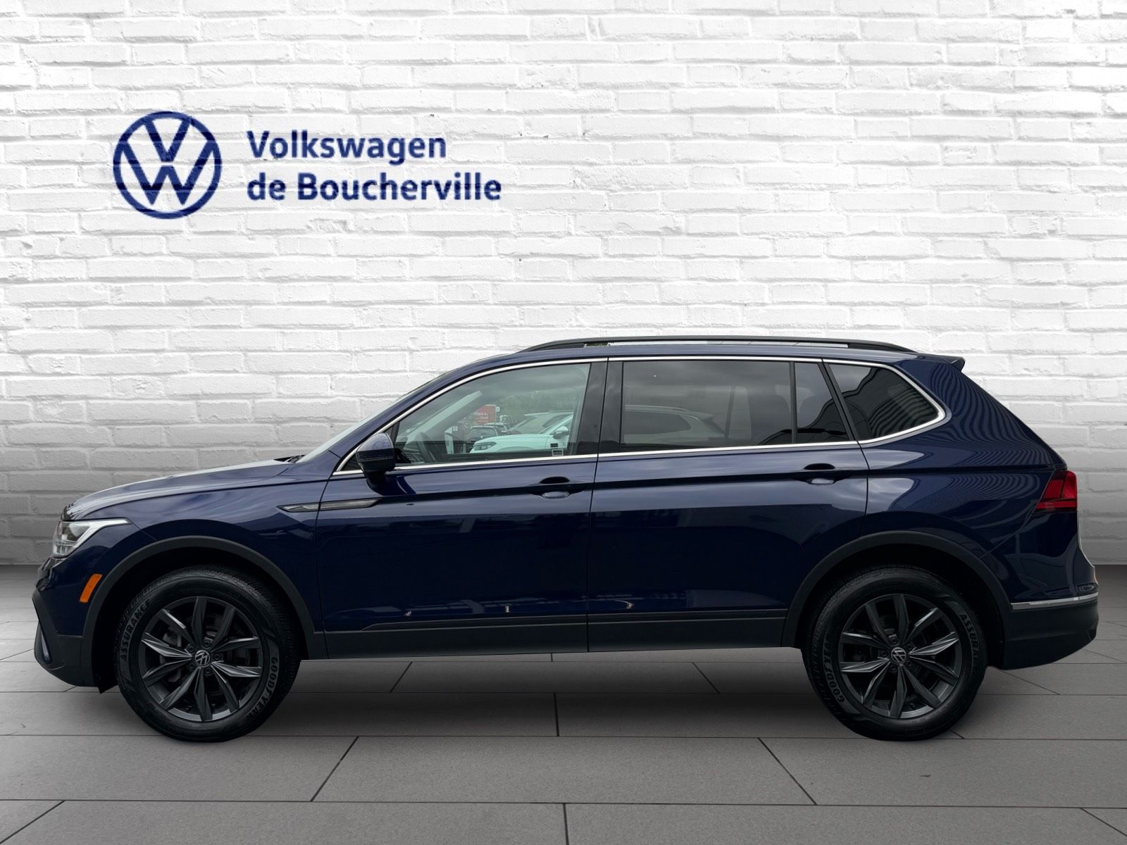 Photo 2023 Volkswagen Tiguan Comfortline #2