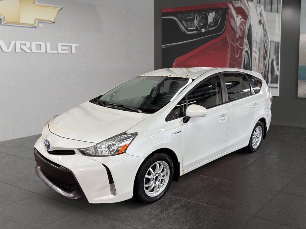 Toyota PRIUS V |HYBRIDE| 2015