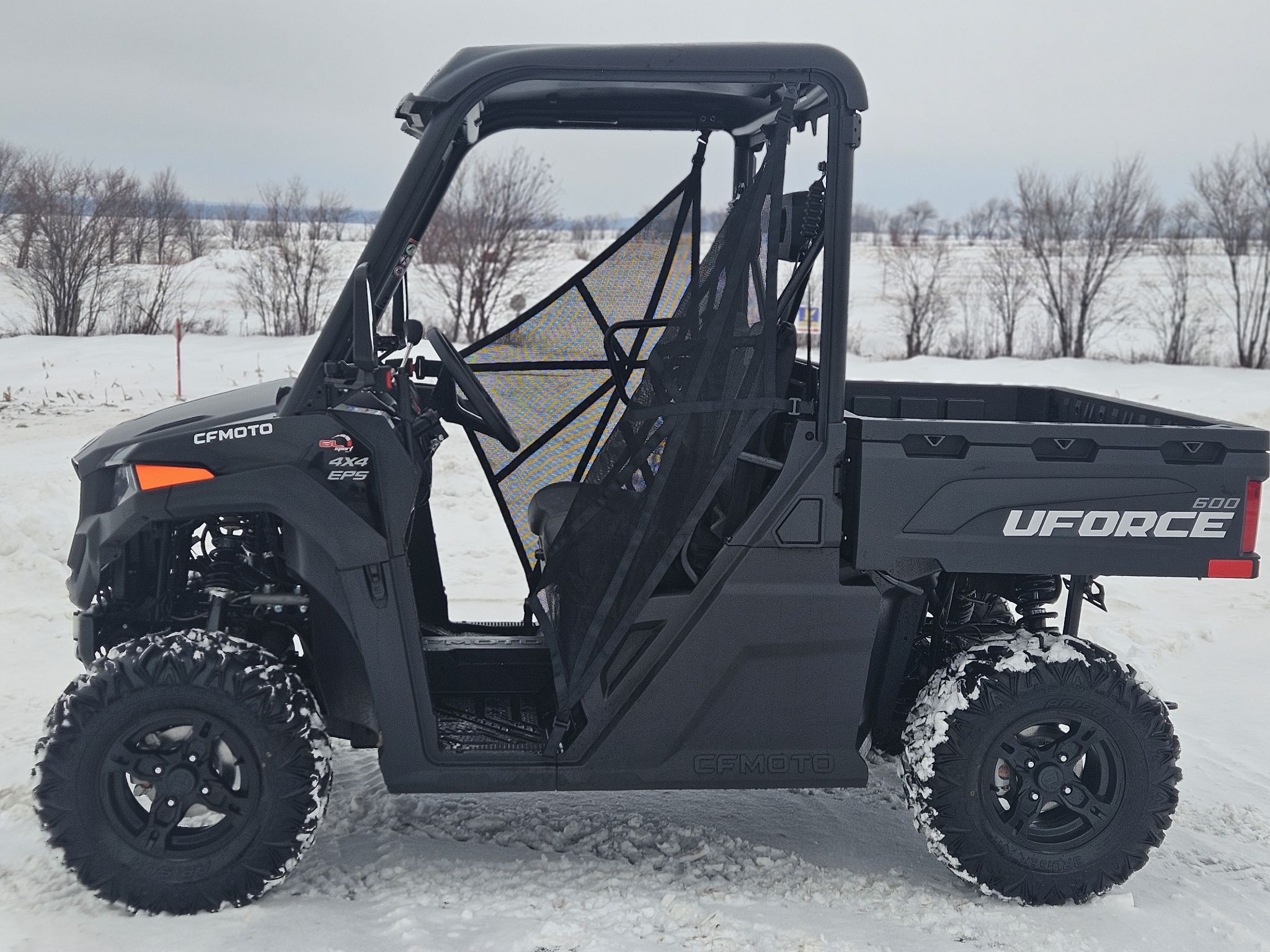 CF Moto UFORCE 600 EPS  2025