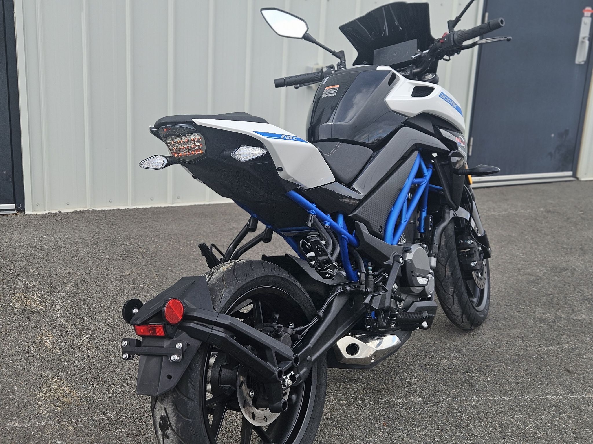 CFMOTO NK 300  2024
