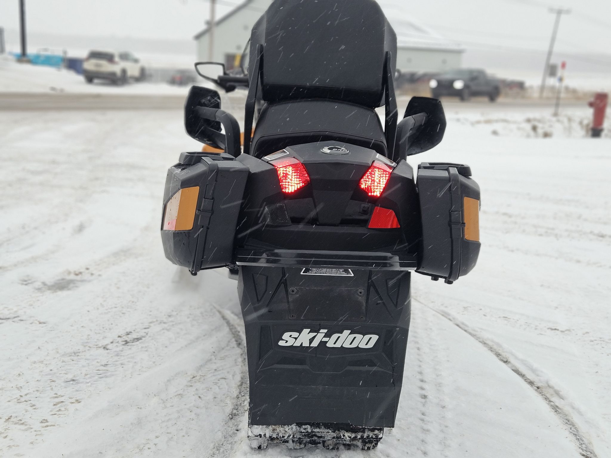 Ski-Doo Expedition sport 900ace GRAND TOURING 900 ACE 2017