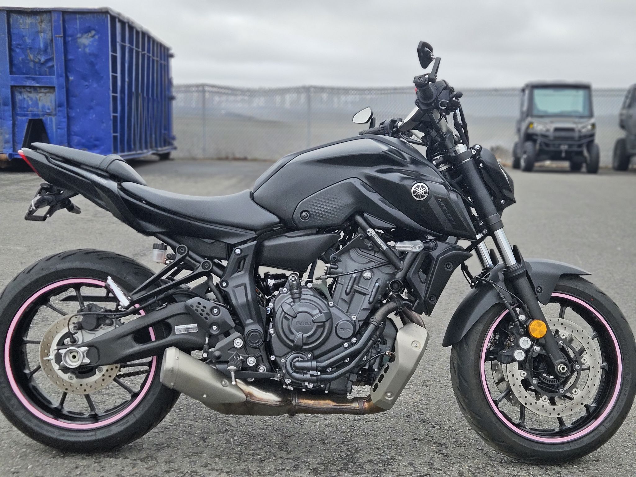 Yamaha MT-07  0