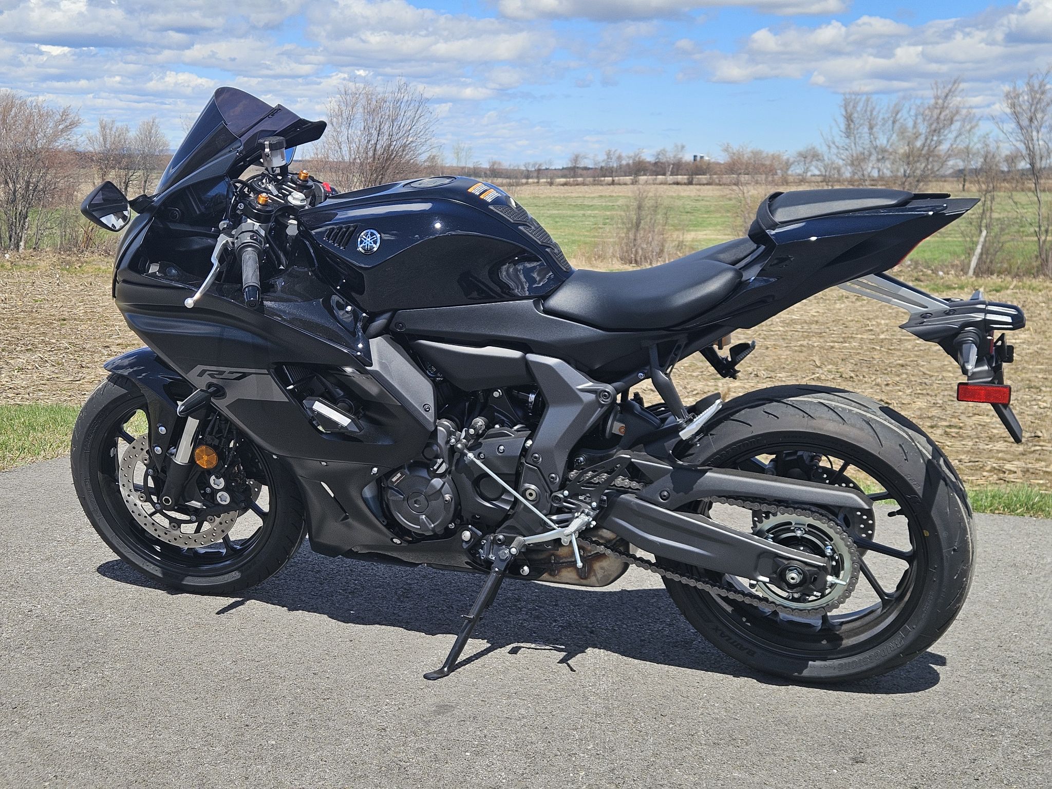 2025 Yamaha R7